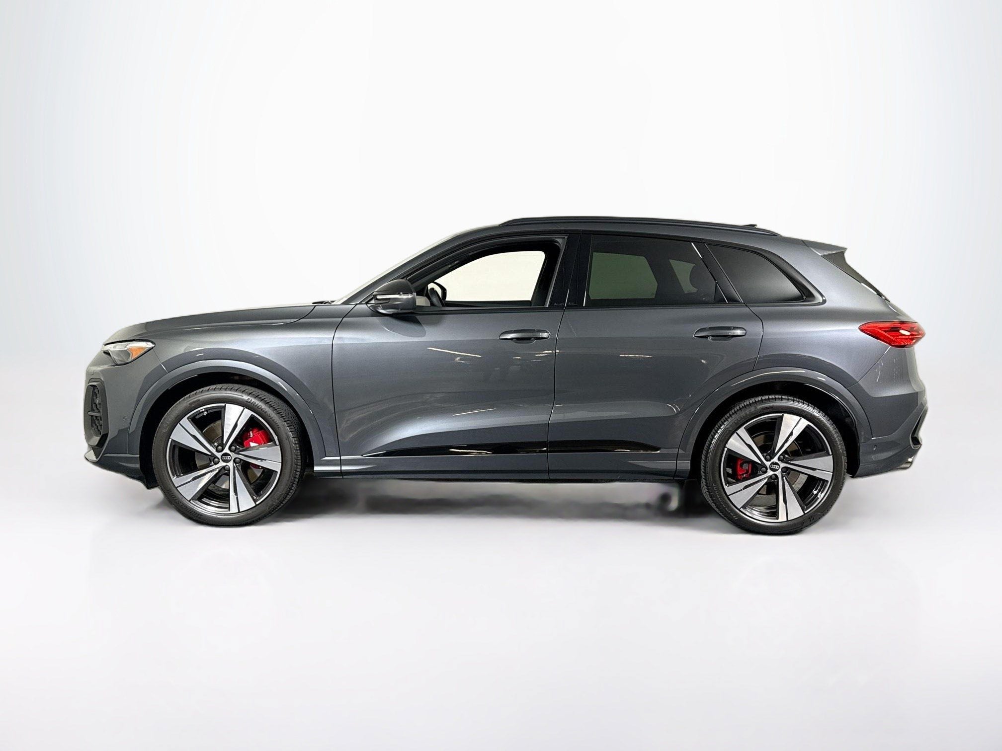 2025 Audi SQ5