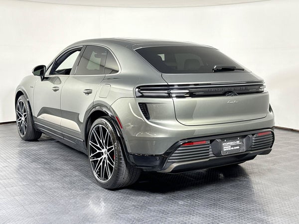Pre-Owned Inventory 40 Electric Turbo AWD