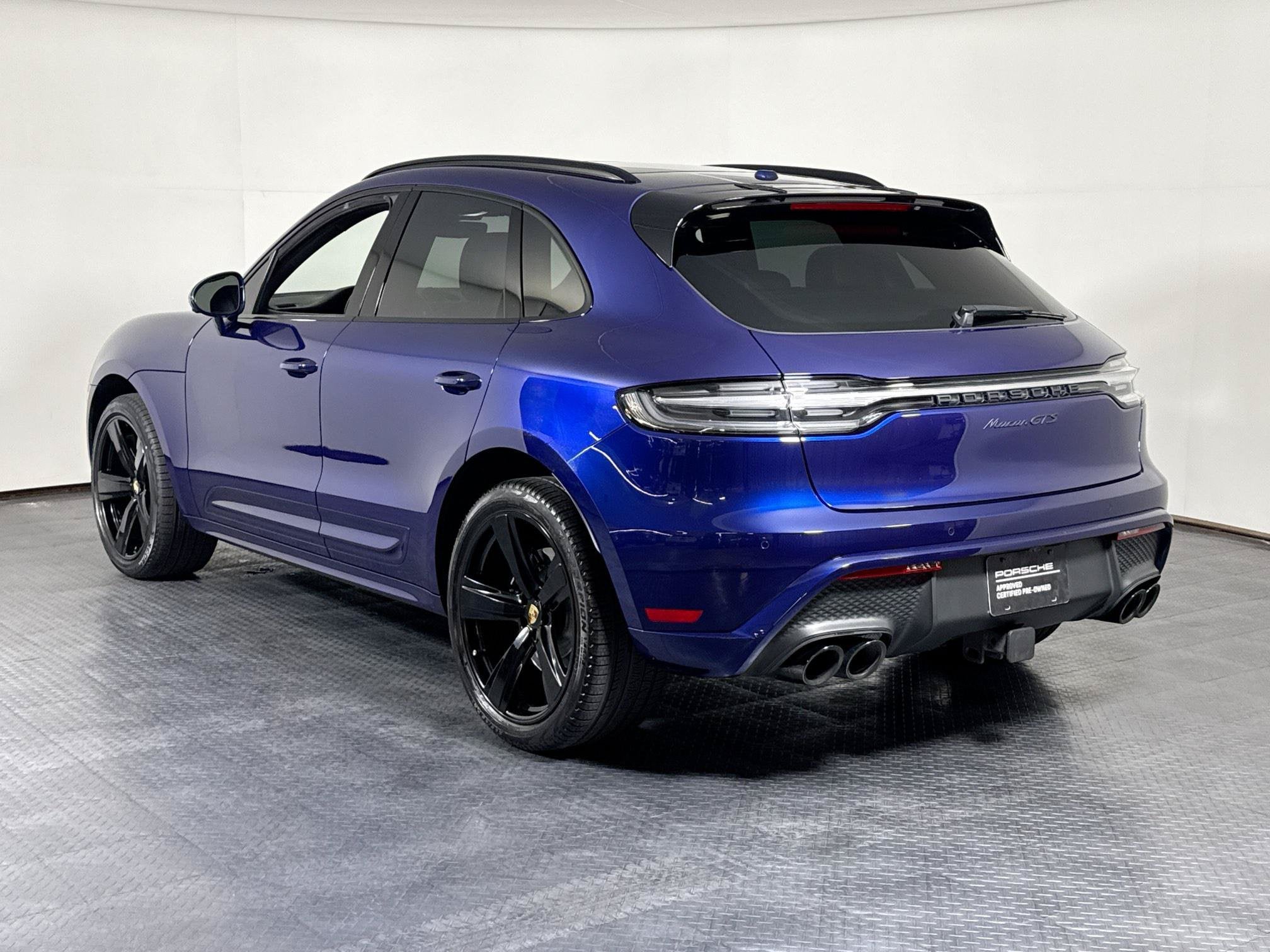 GTS AWD