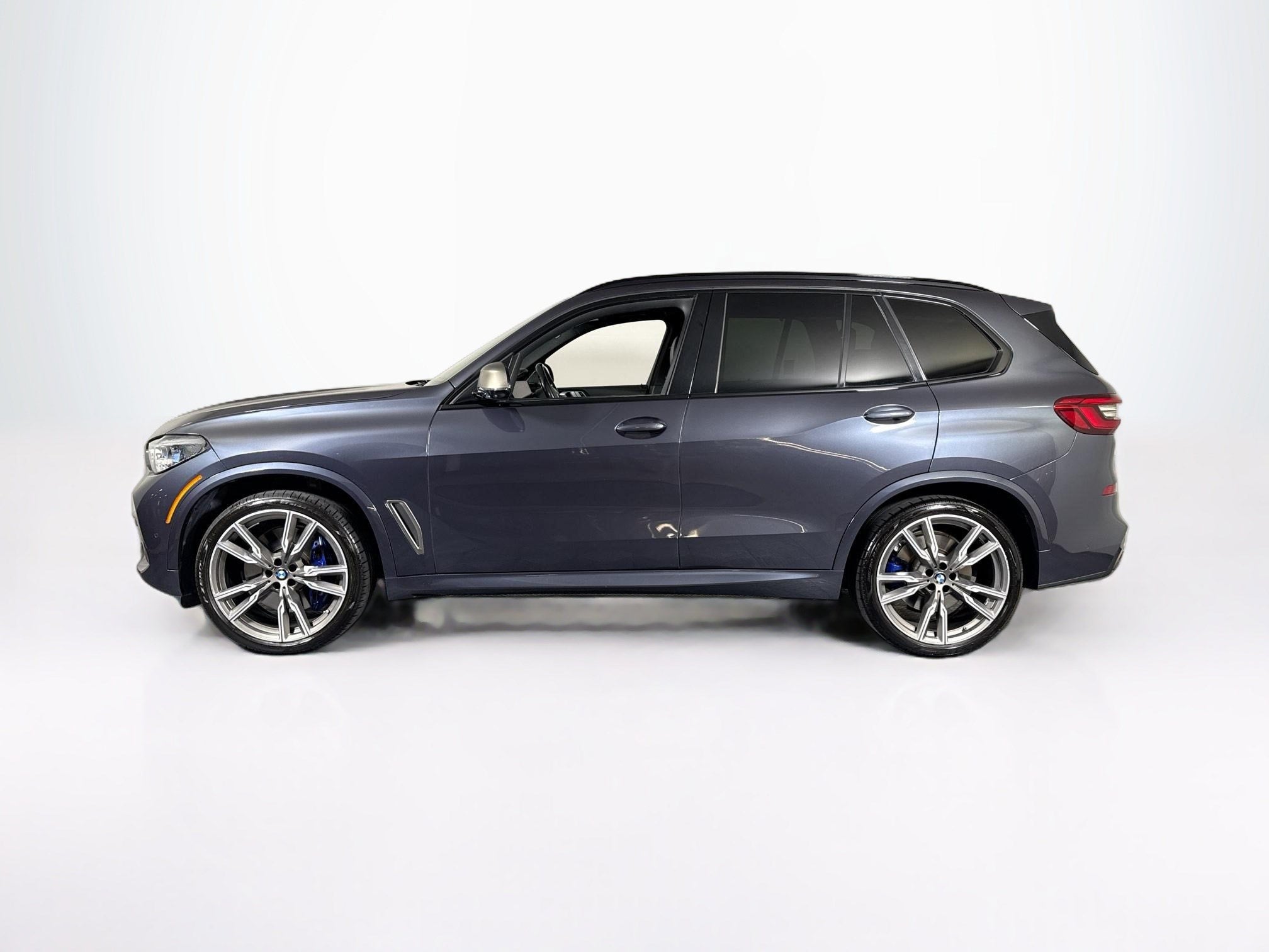 M50i Sports Activity Vehicle