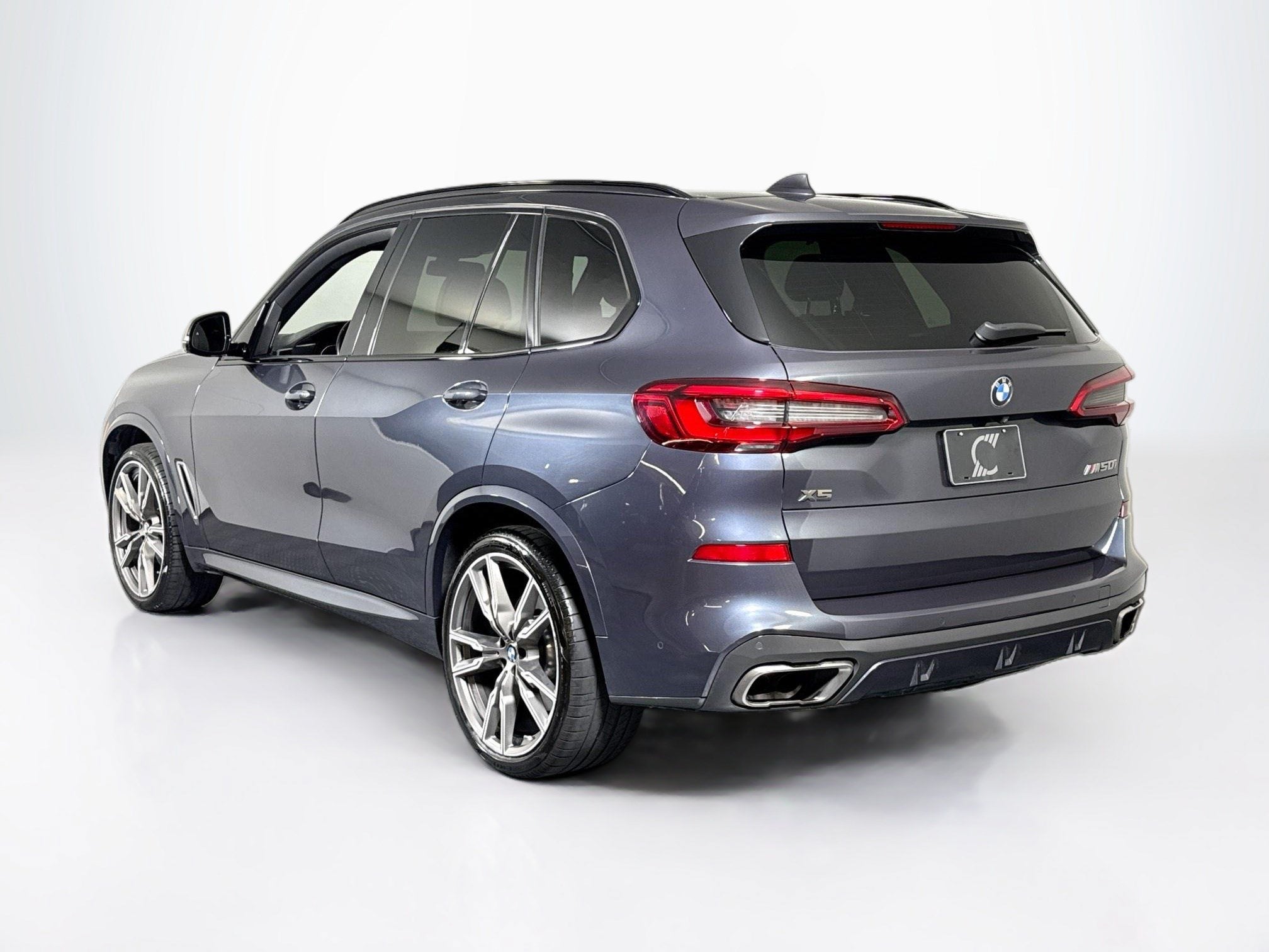 M50i Sports Activity Vehicle