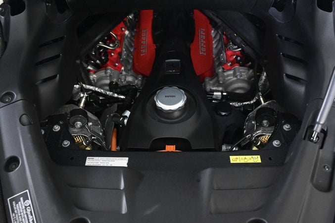 Ferrari SF90 Spider