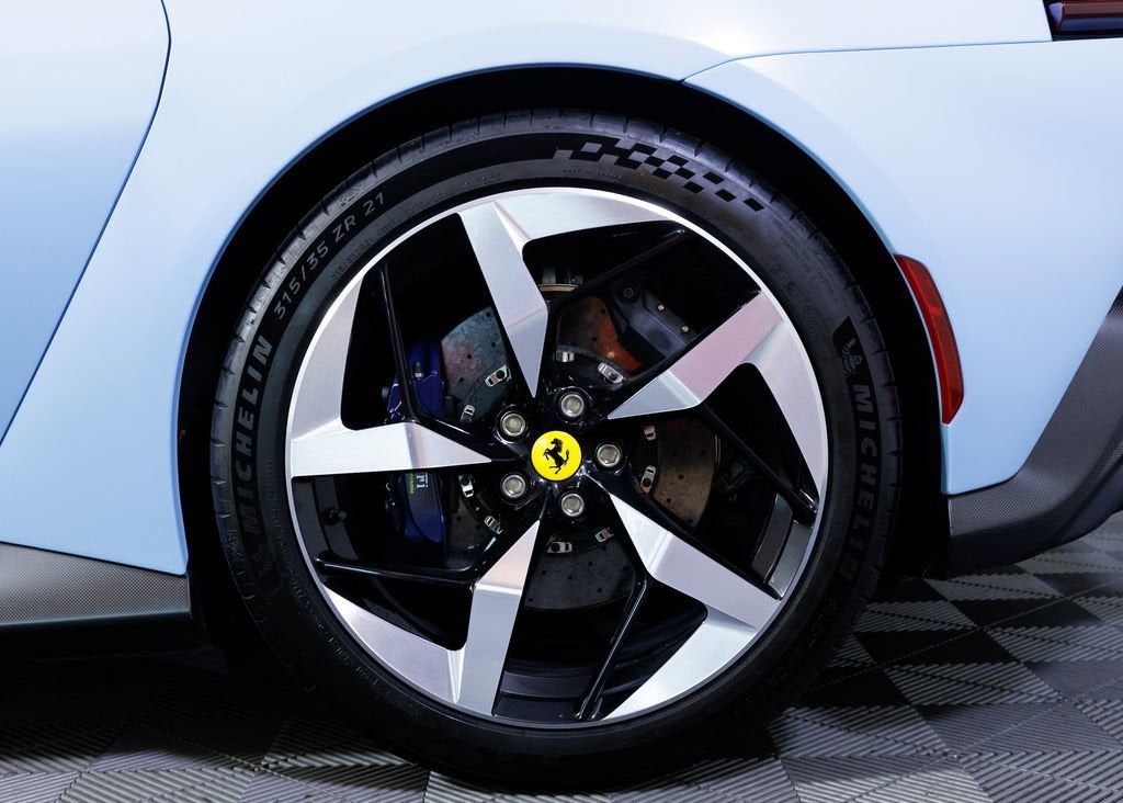 2025 Ferrari 12Cilindri Base - Photo 6