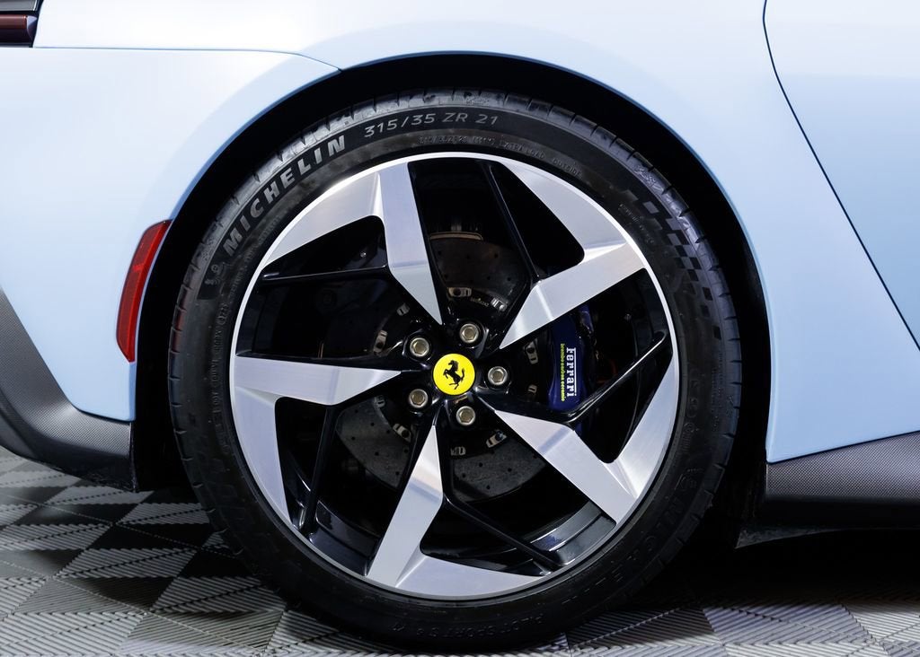 2025 Ferrari 12Cilindri Base - Photo 7