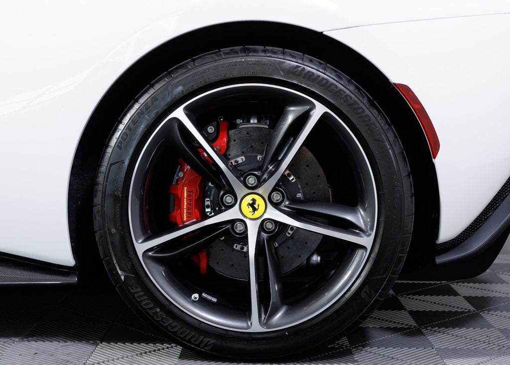 2025 Ferrari 296 Base - Photo 6