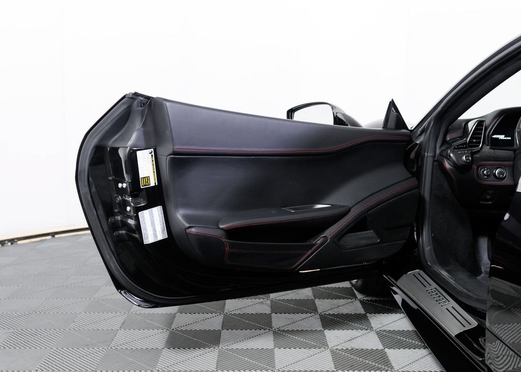 2013 Ferrari 458 Italia Base - Photo 17