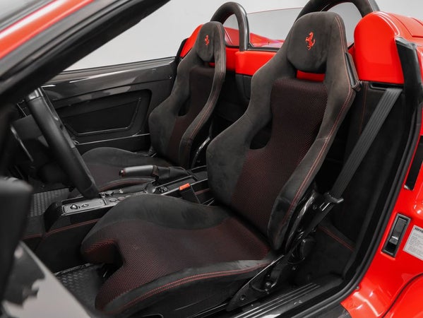 Ferrari Scuderia Spider 16M