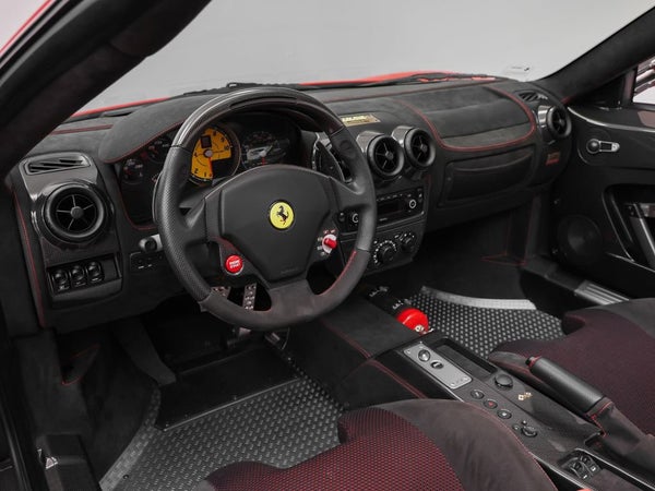 Ferrari Scuderia Spider 16M