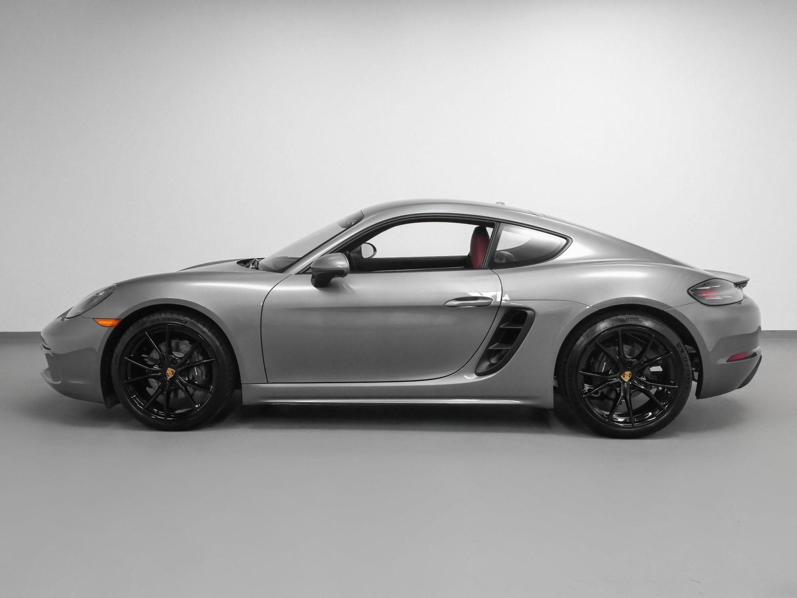 2025 Porsche 718 Cayman