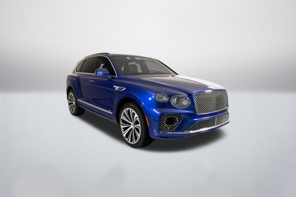 V8 AWD