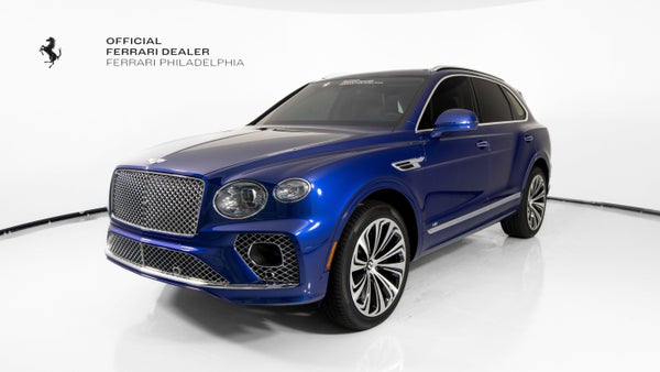 V8 AWD