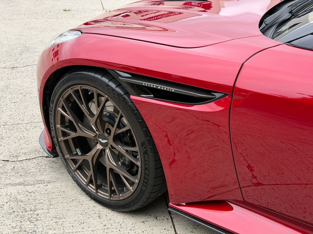2025 Aston Martin DB12 Base - Photo 9