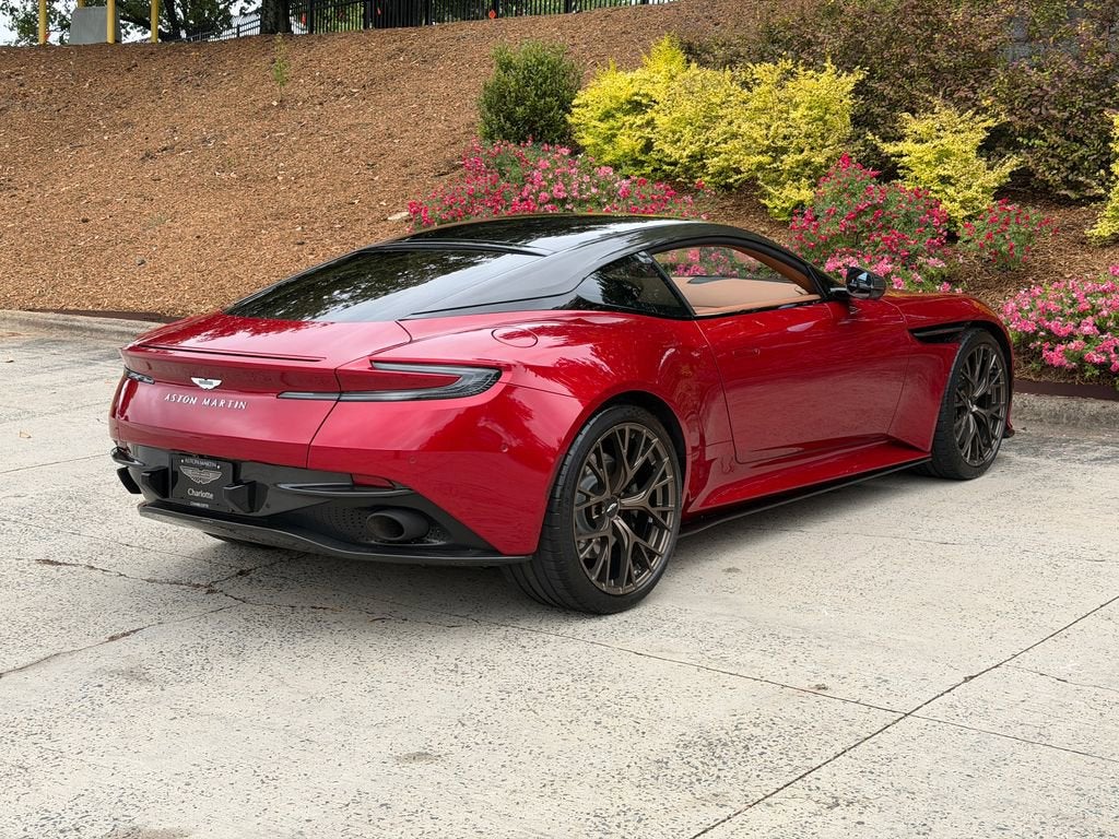 2025 Aston Martin DB12 Base - Photo 12