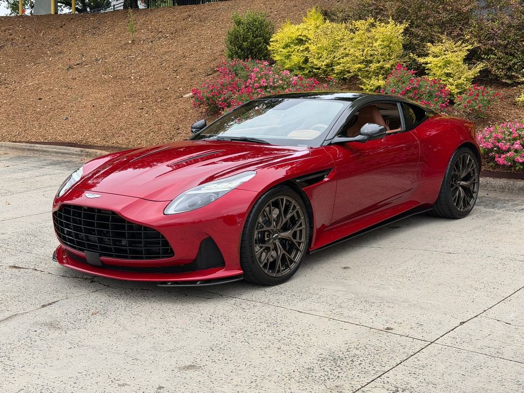 2025 Aston Martin DB12 Base - Photo 15