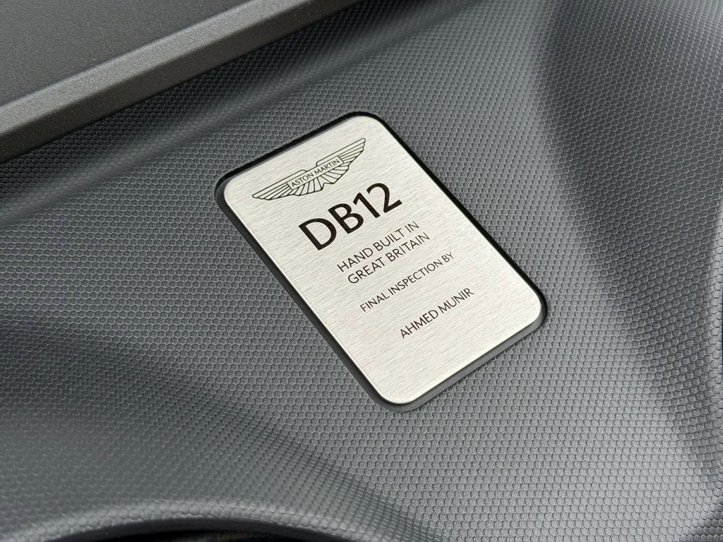2025 Aston Martin DB12 Base - Photo 18