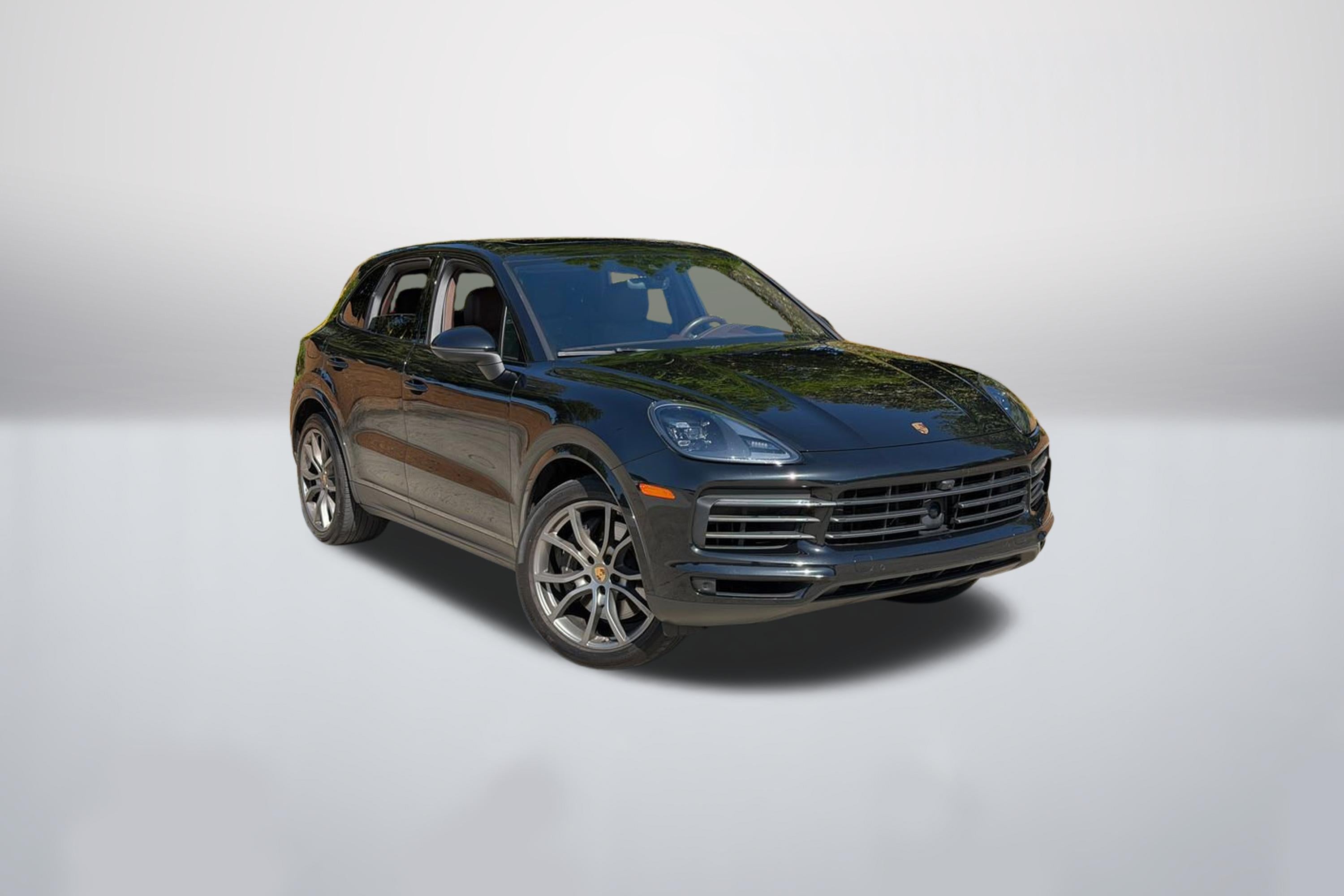 2023 Porsche Cayenne Platinum Edition's photo