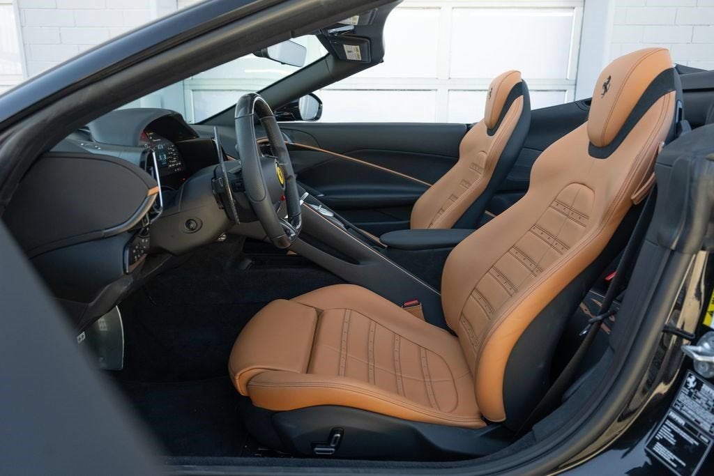 2025 Ferrari Roma Base - Photo 33