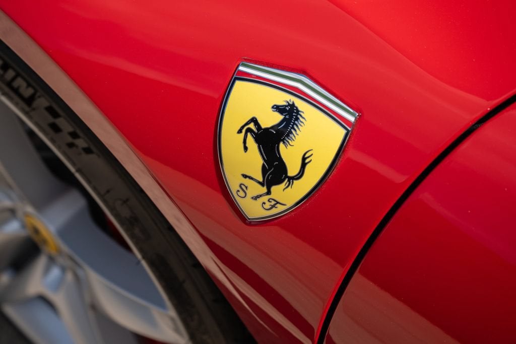 2024 Ferrari SF90 Base - Photo 19