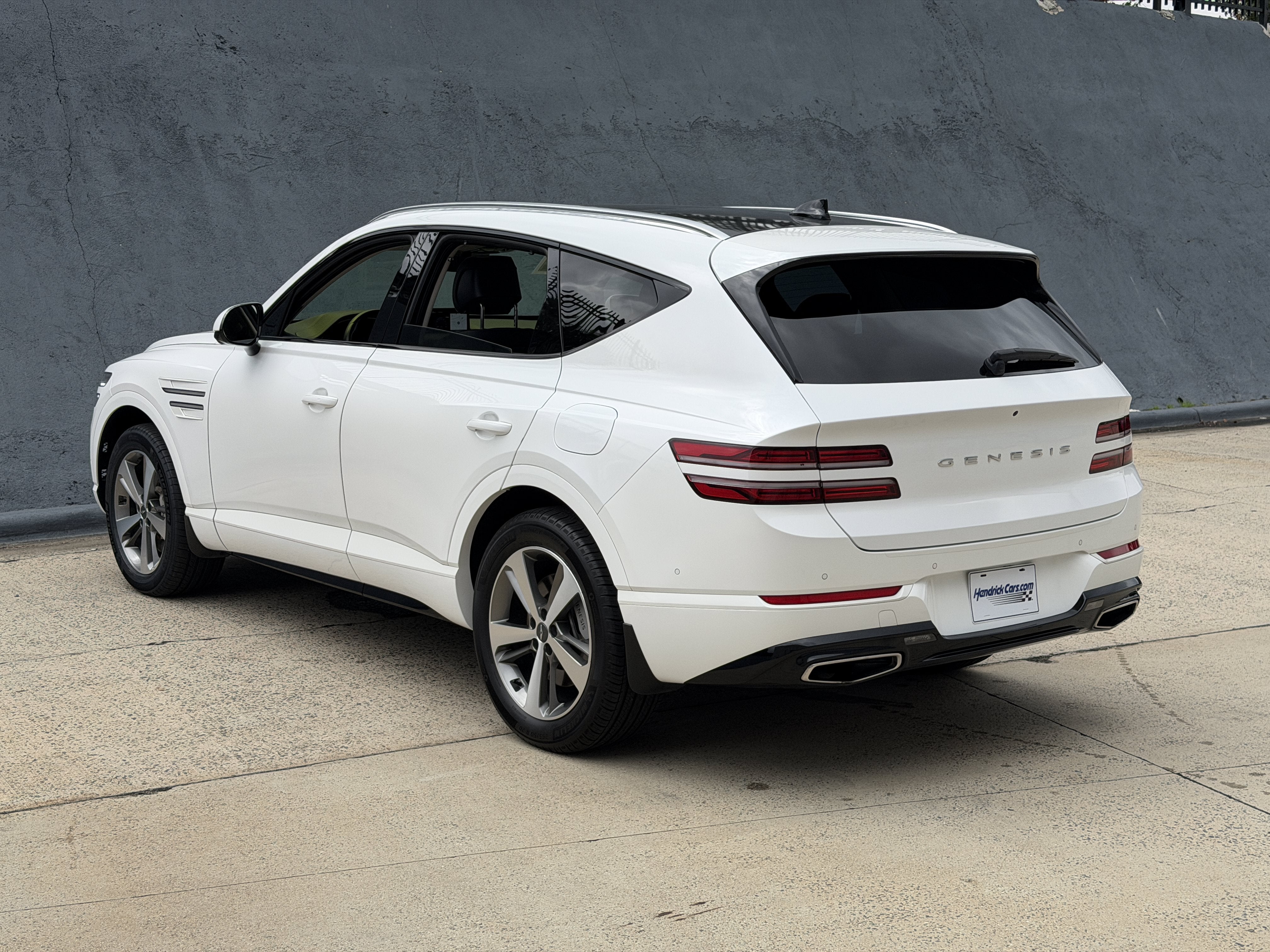 Used 2023 Uyuni White Genesis 3.5T Advanced + AWD image 5
