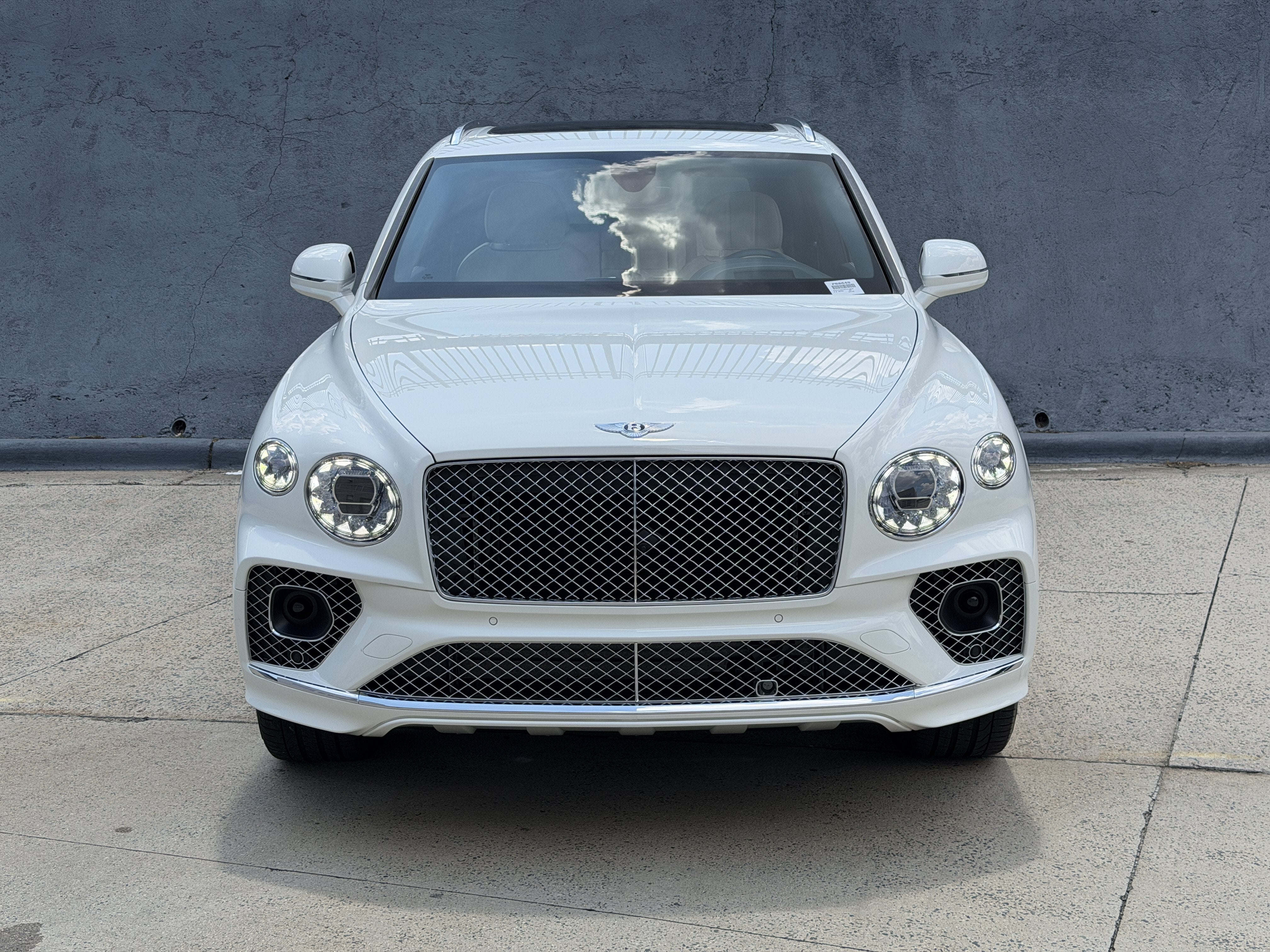 Used 2023 Glacier White Bentley Azure image 9