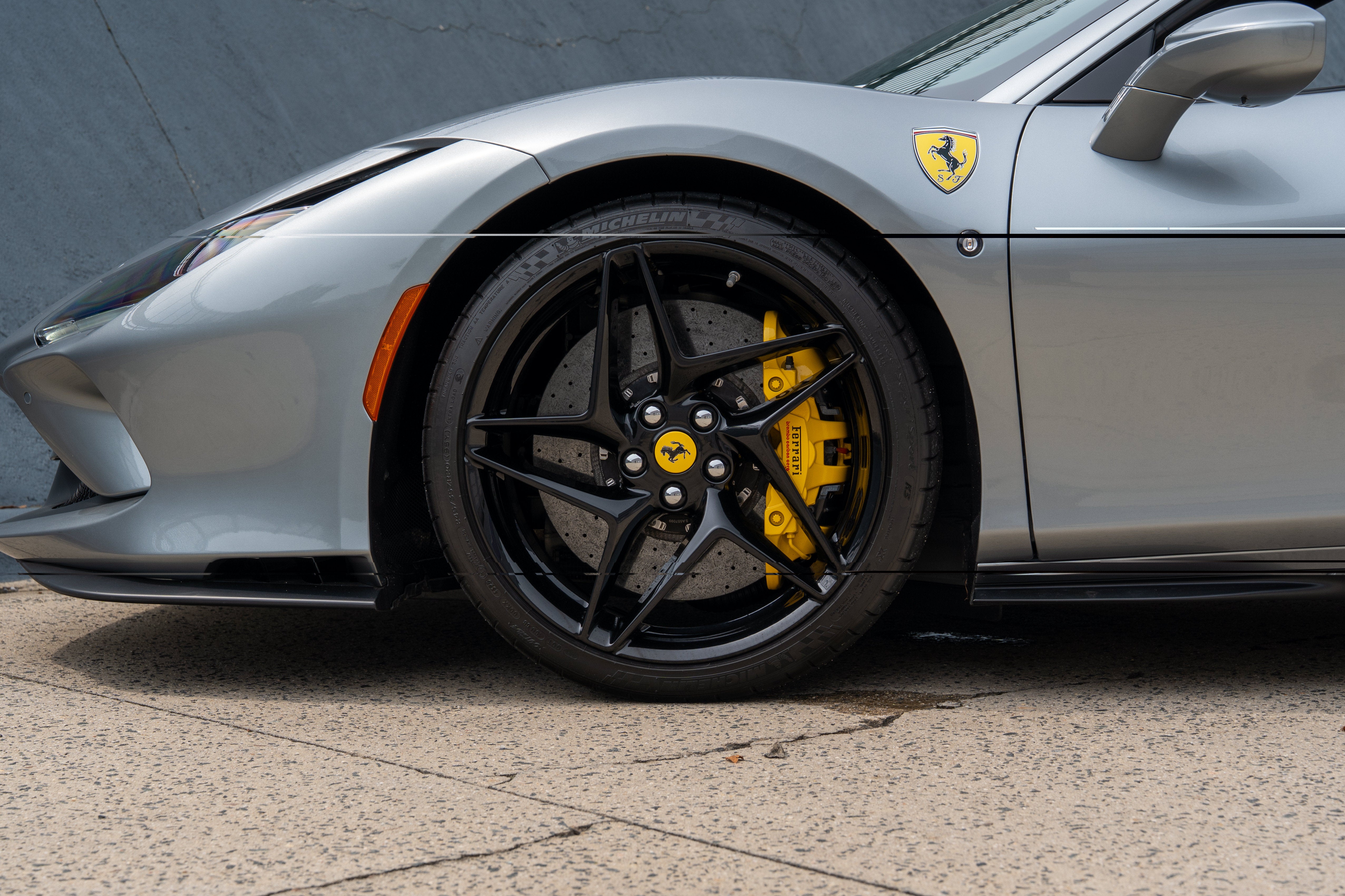 Certified Used 2021 Grigio Titanio Metall Ferrari Base image 9