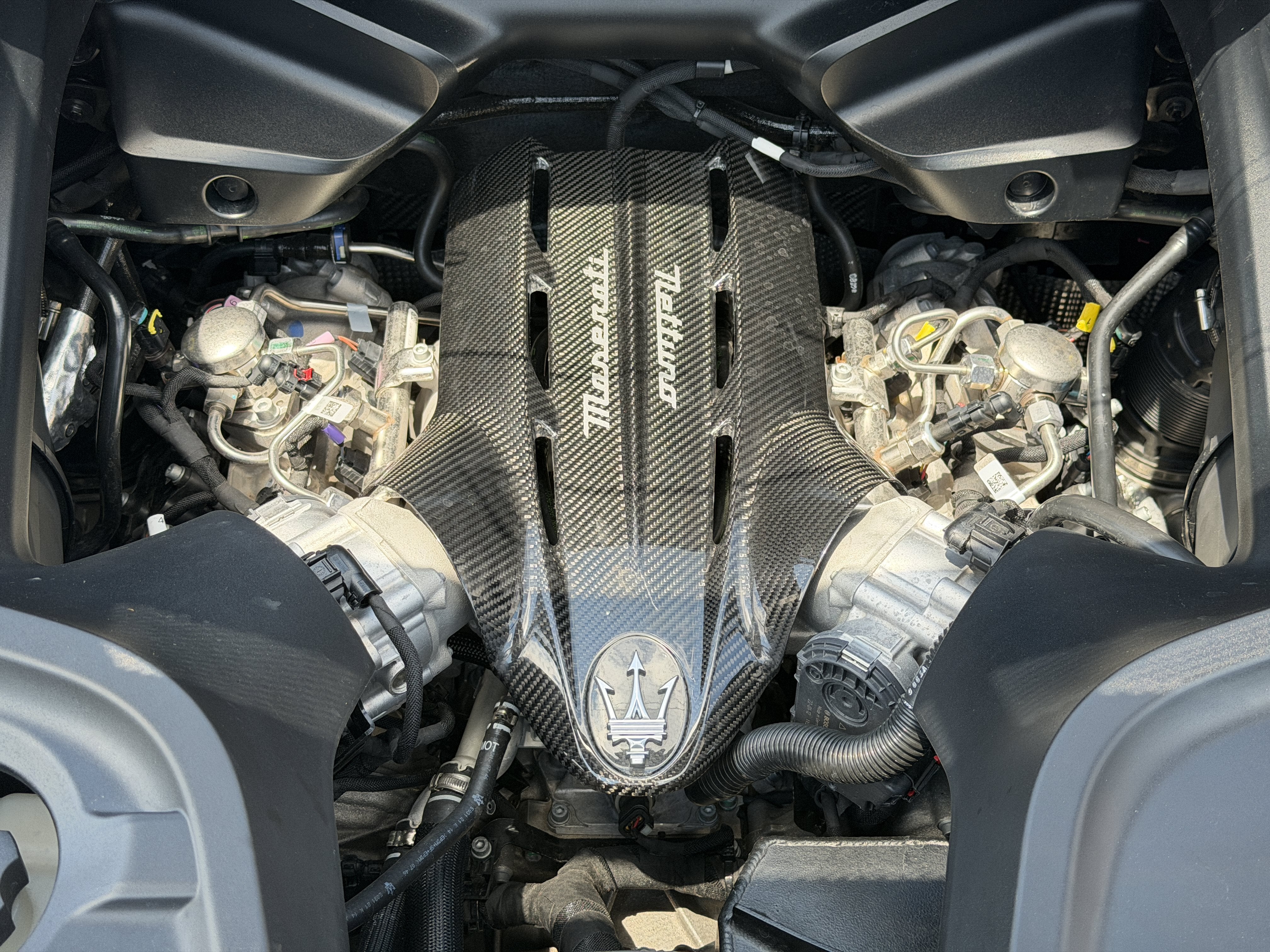Used 2022 Bianco Audace Maserati  image 35