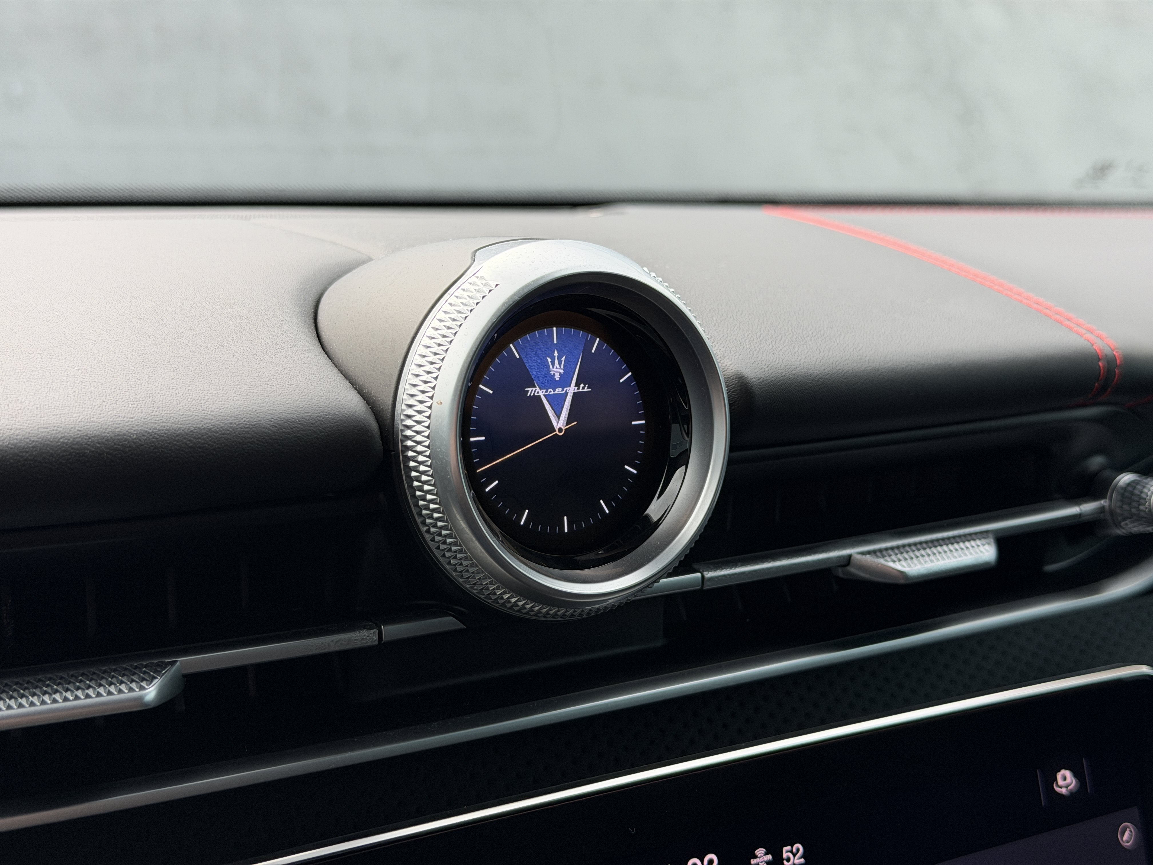 Used 2024 Nero Noctis Black Maserati Trofeo image 18