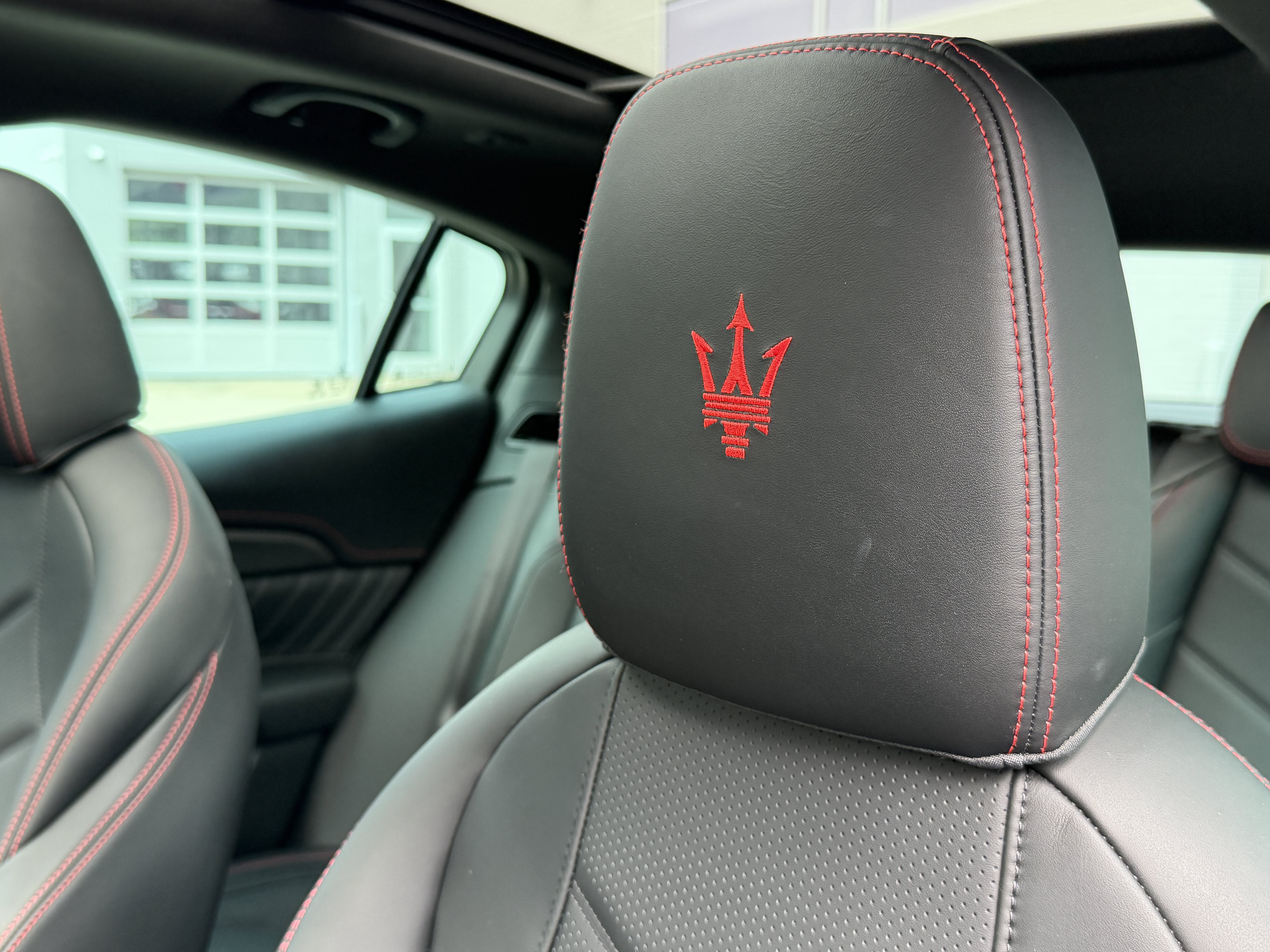 Used 2024 Nero Noctis Black Maserati Trofeo image 29