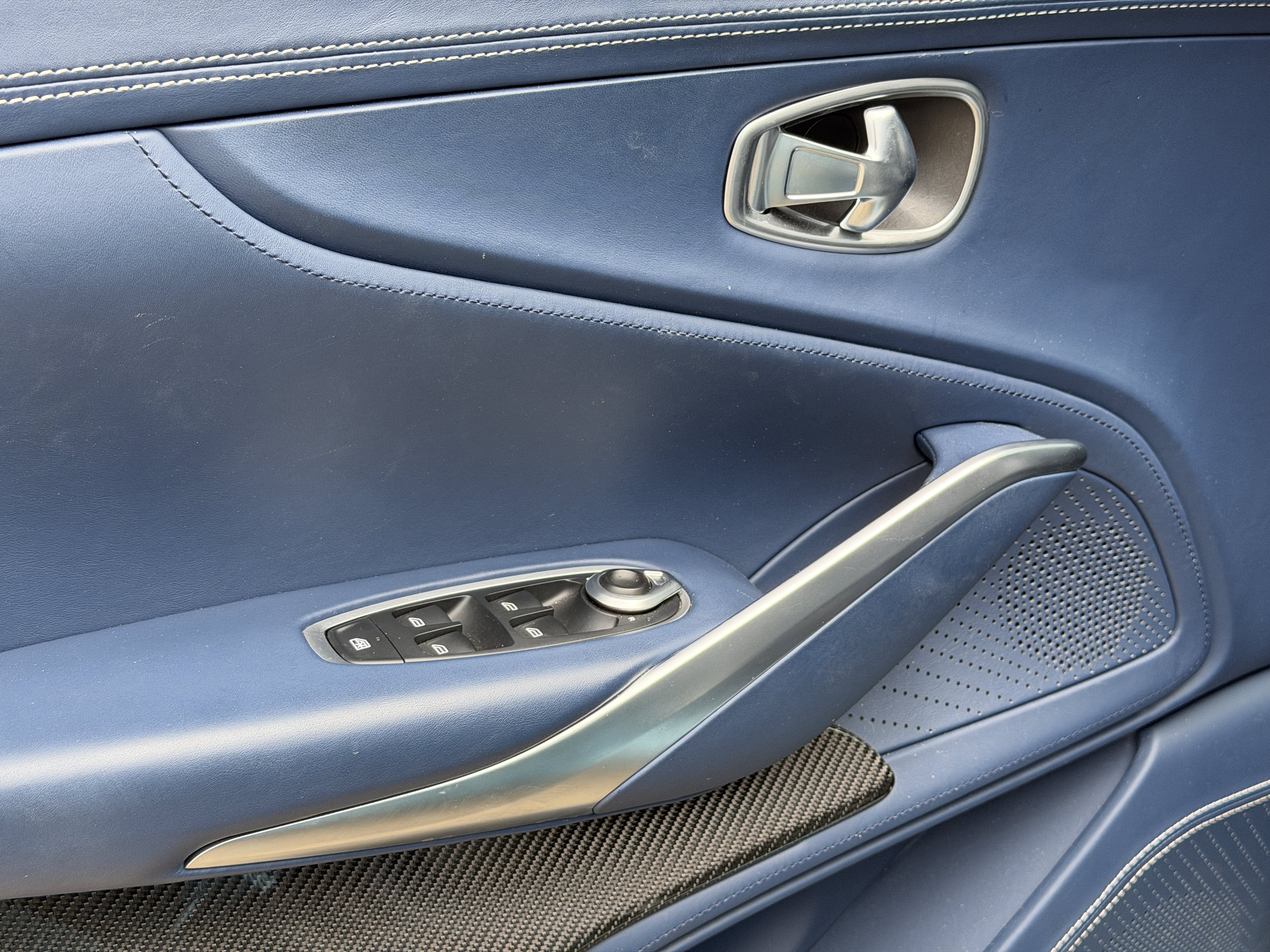 Used 2023 Caribbean Blue Aston Martin 707 image 21