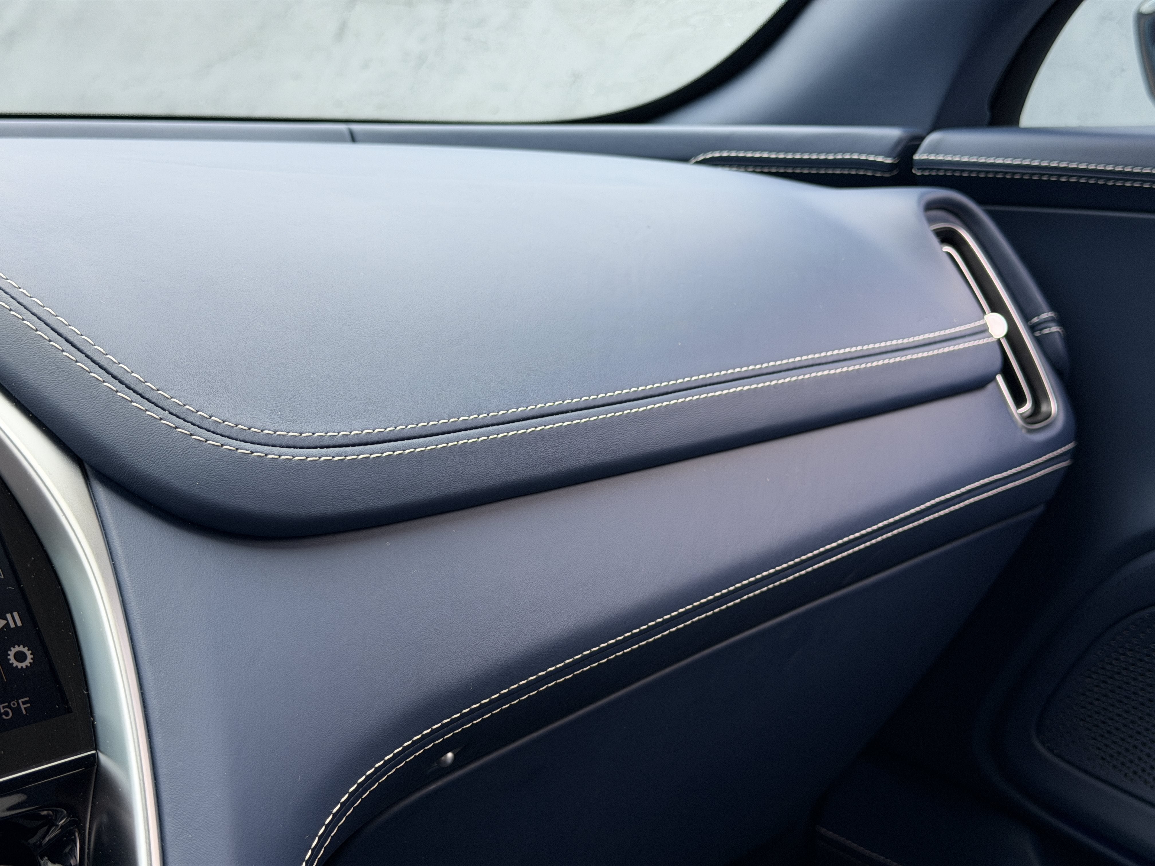 Used 2023 Caribbean Blue Aston Martin 707 image 31