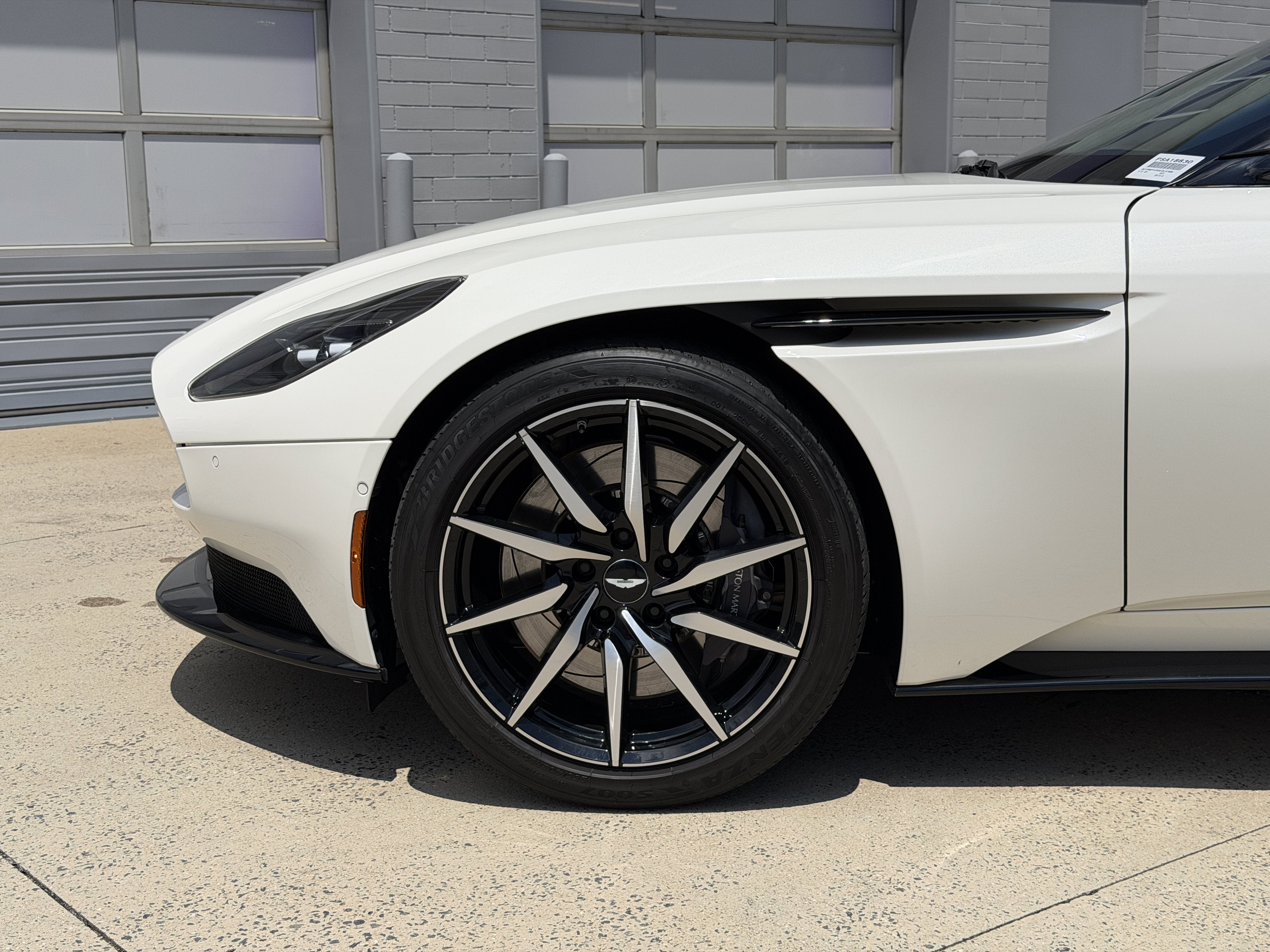 Used 2019 White Aston Martin V8 image 22