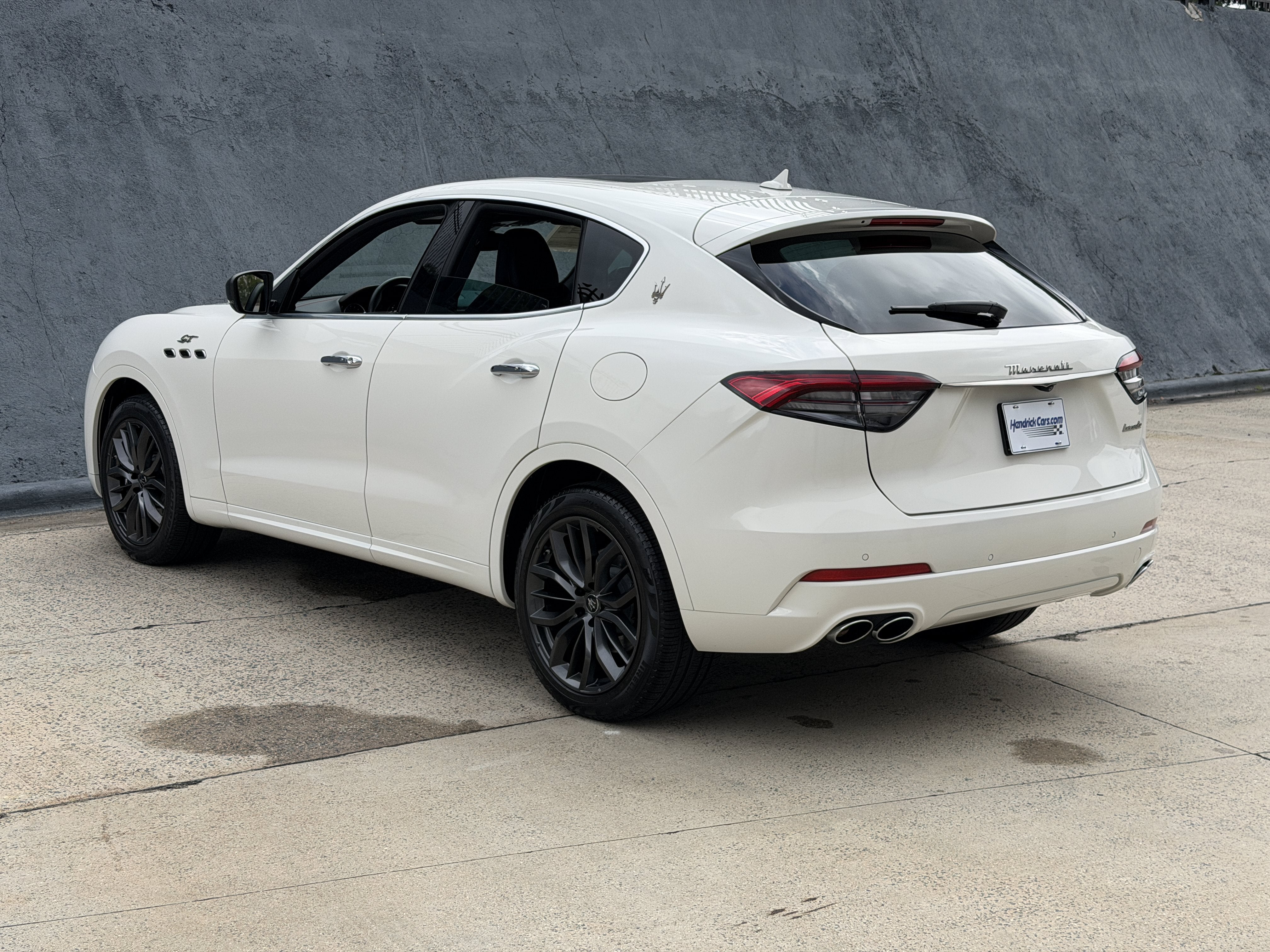Used 2024 Bianco Maserati GT Ultima image 5