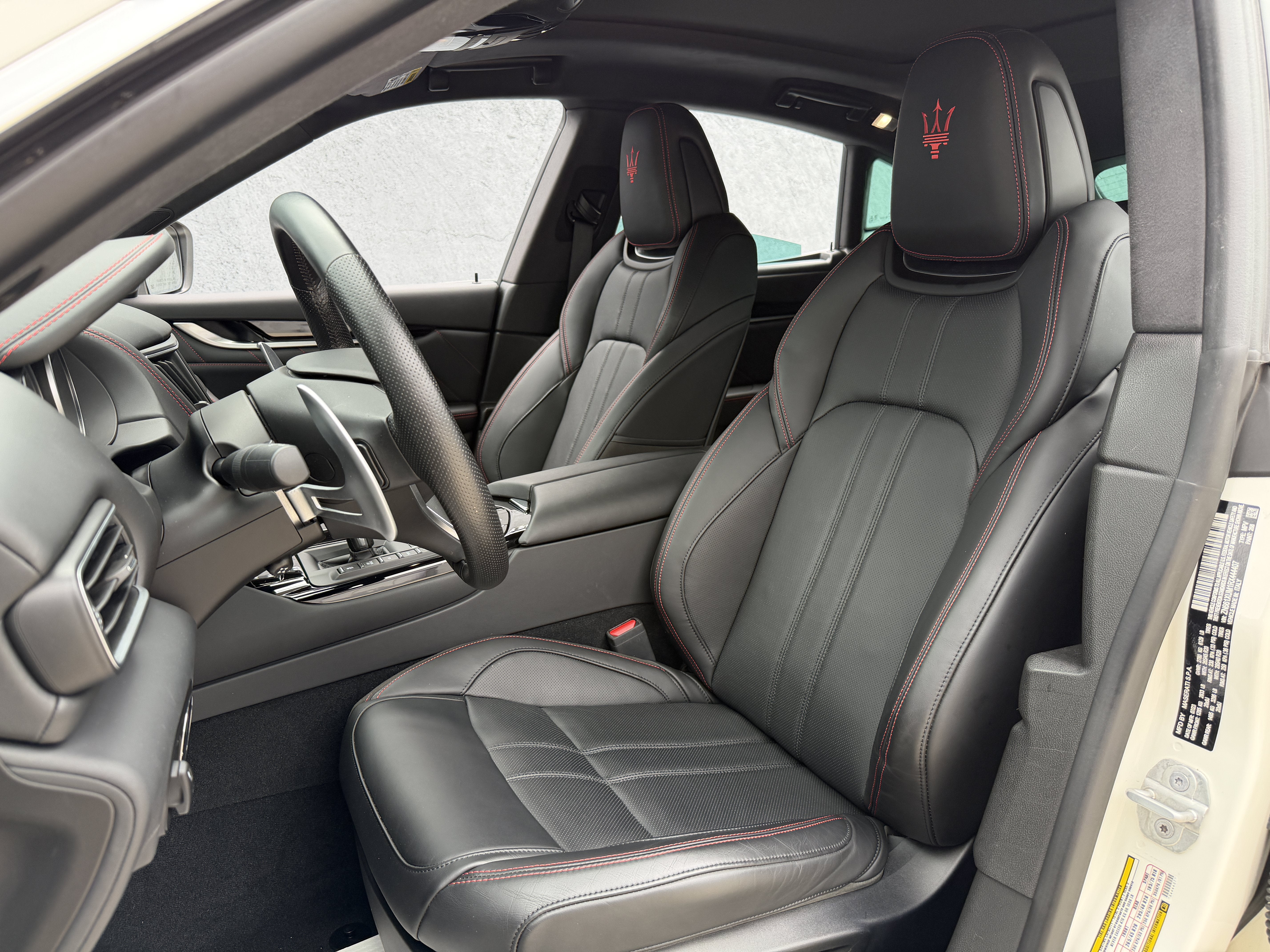 Used 2024 Bianco Maserati GT Ultima image 16