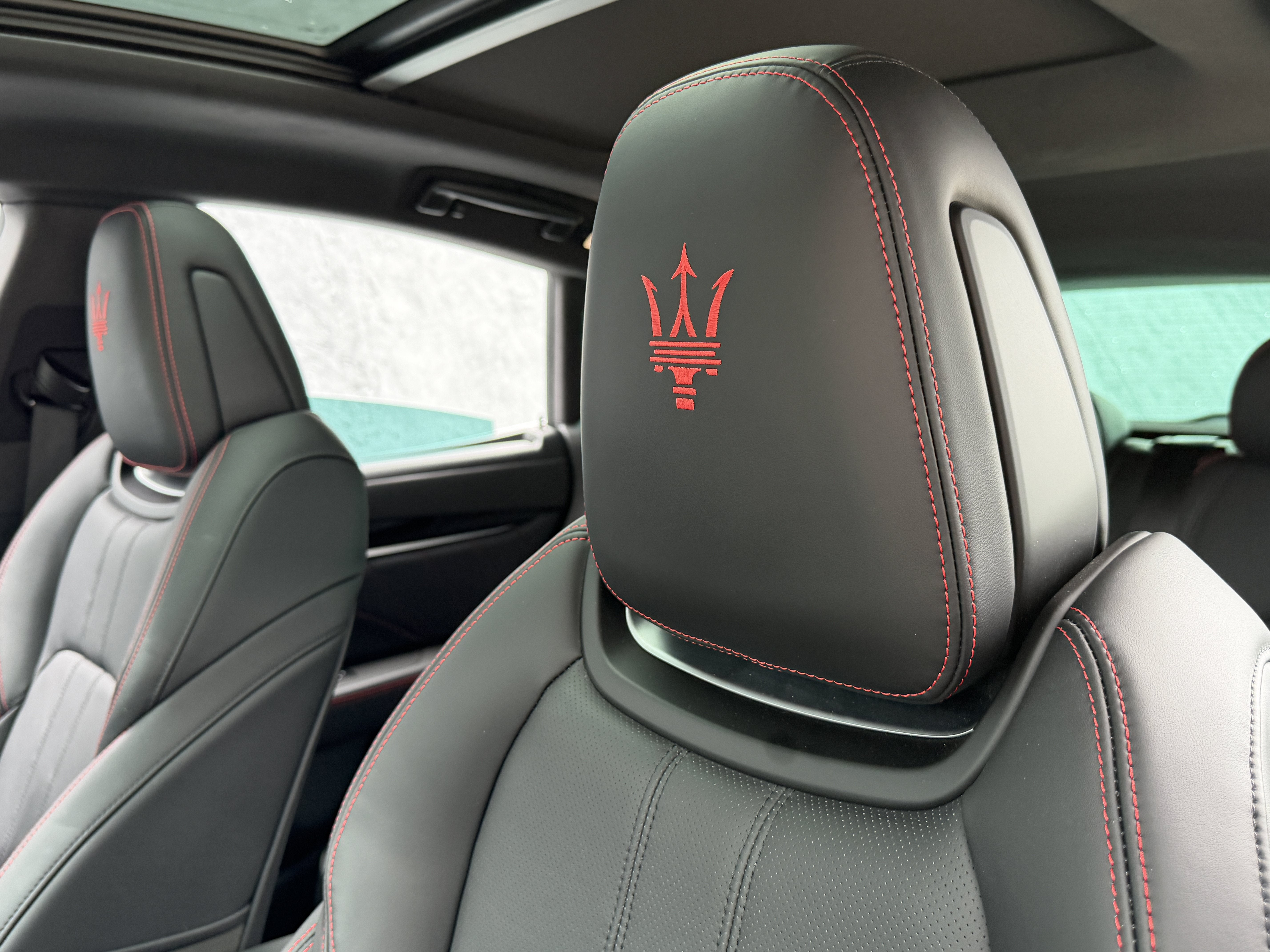 Used 2024 Bianco Maserati GT Ultima image 31