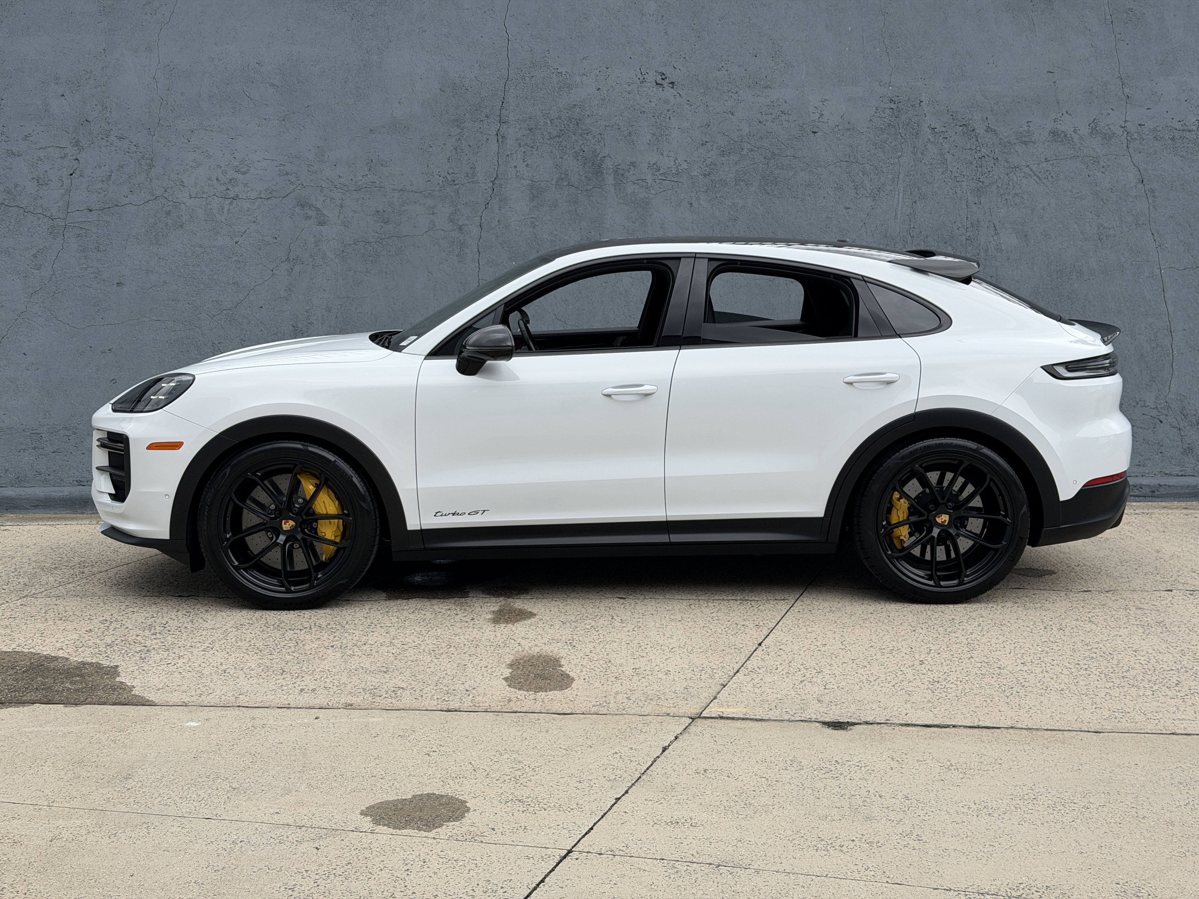 Used 2024 Carrara White Metallic Porsche Turbo GT image 6