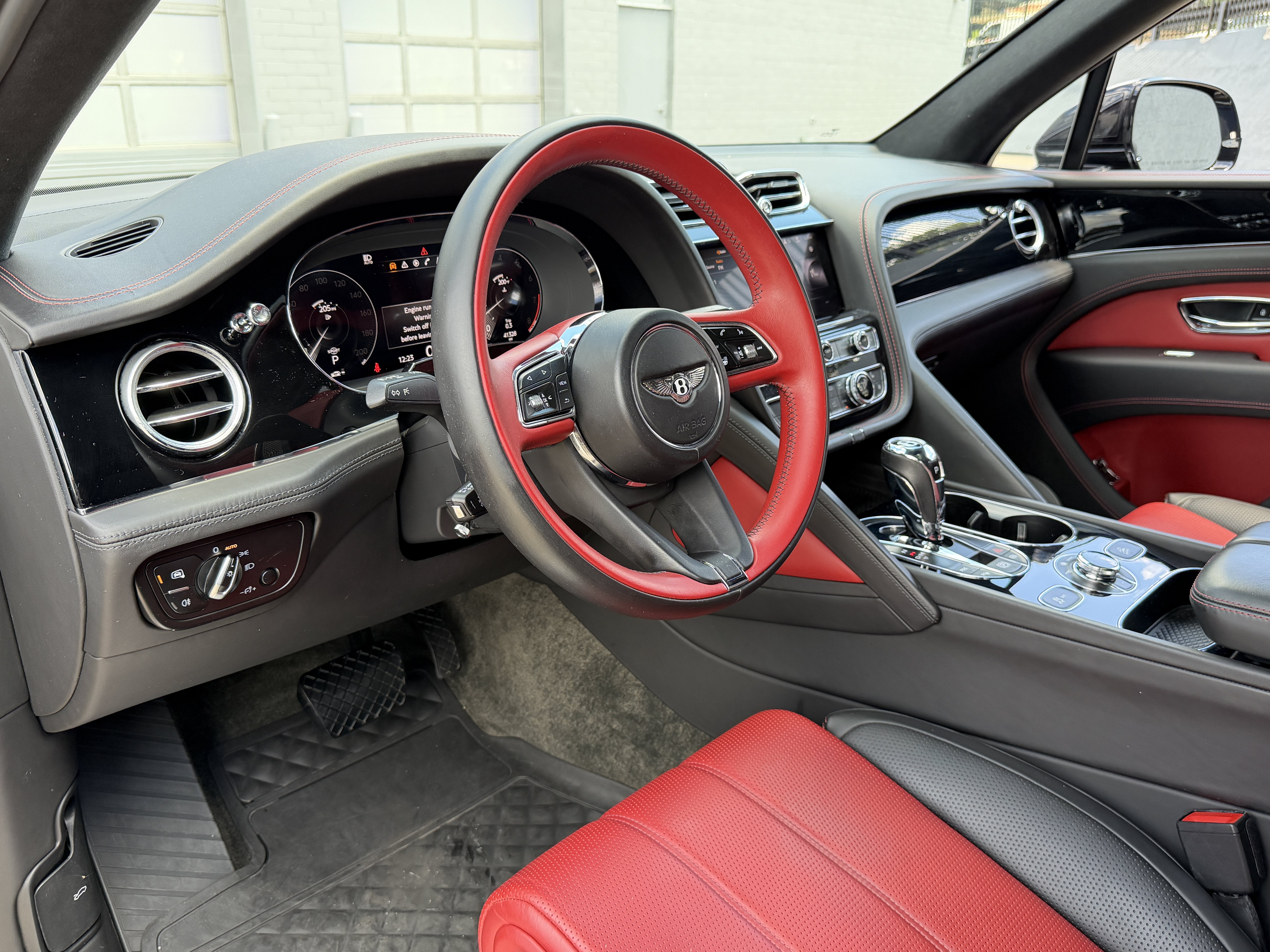 Used 2023 Black Bentley Azure image 15