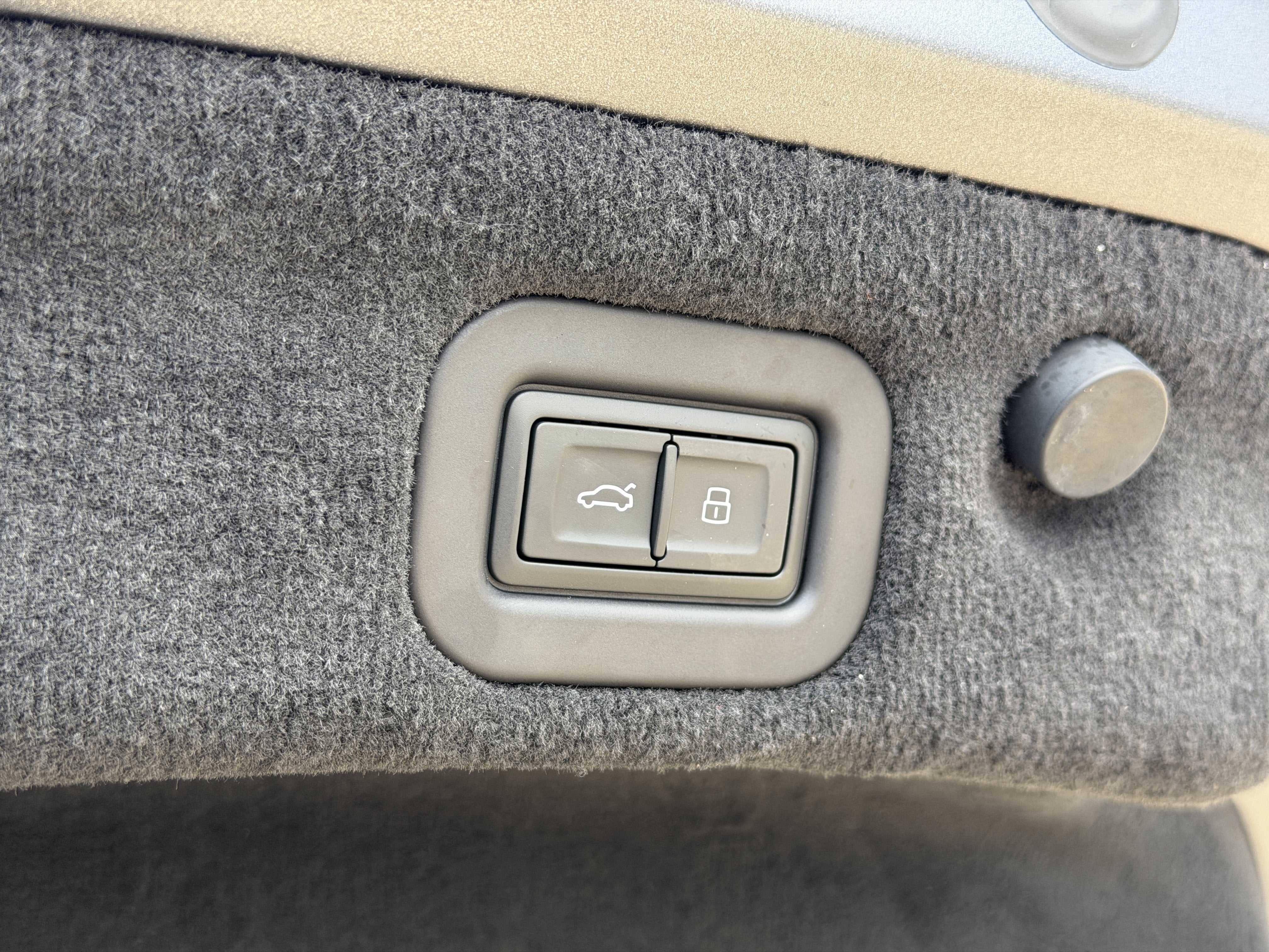 Used 2025 Gray Bentley GT Speed image 40