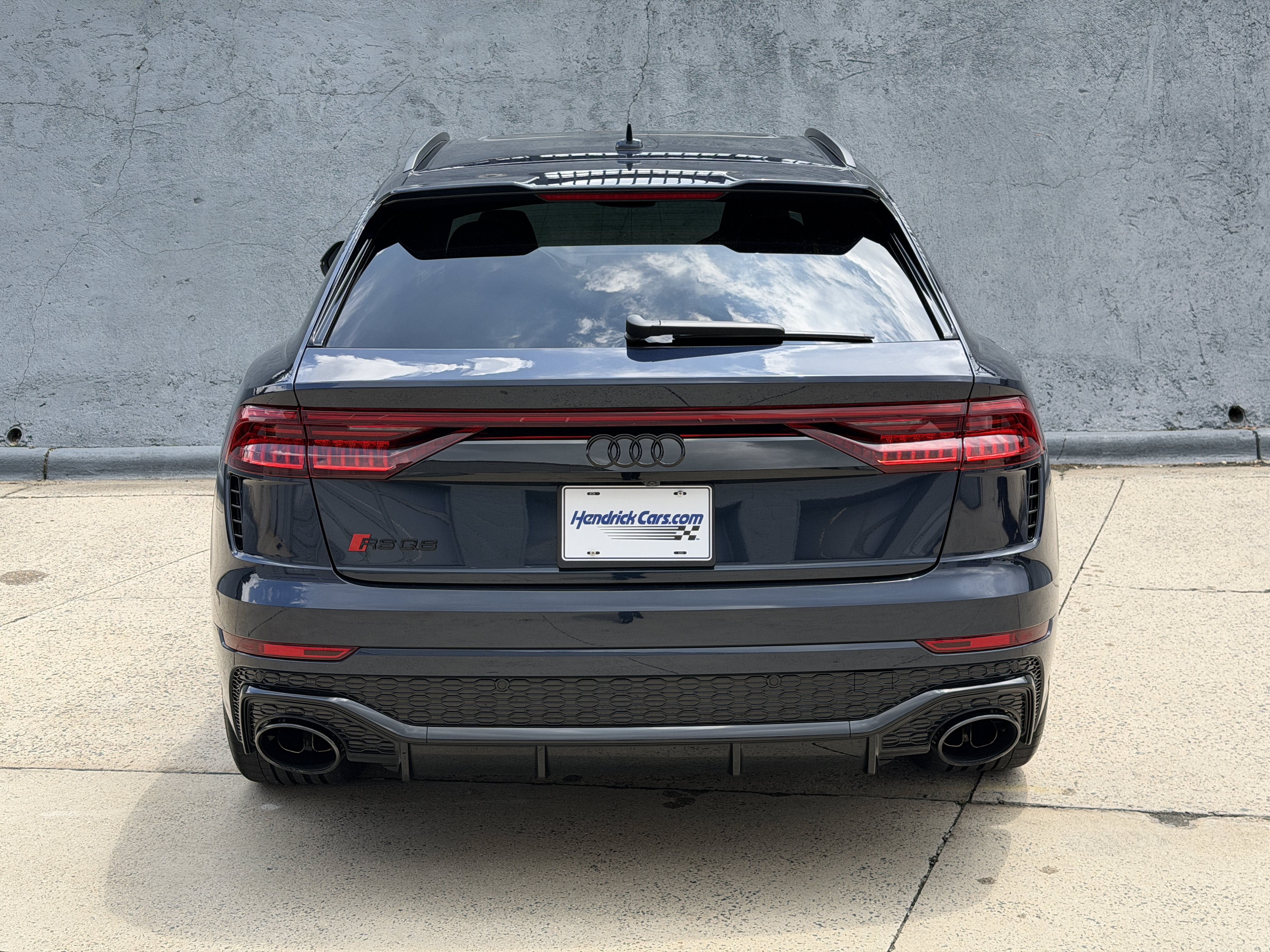 Used 2024 Navarra Blue Metallic Audi  image 4