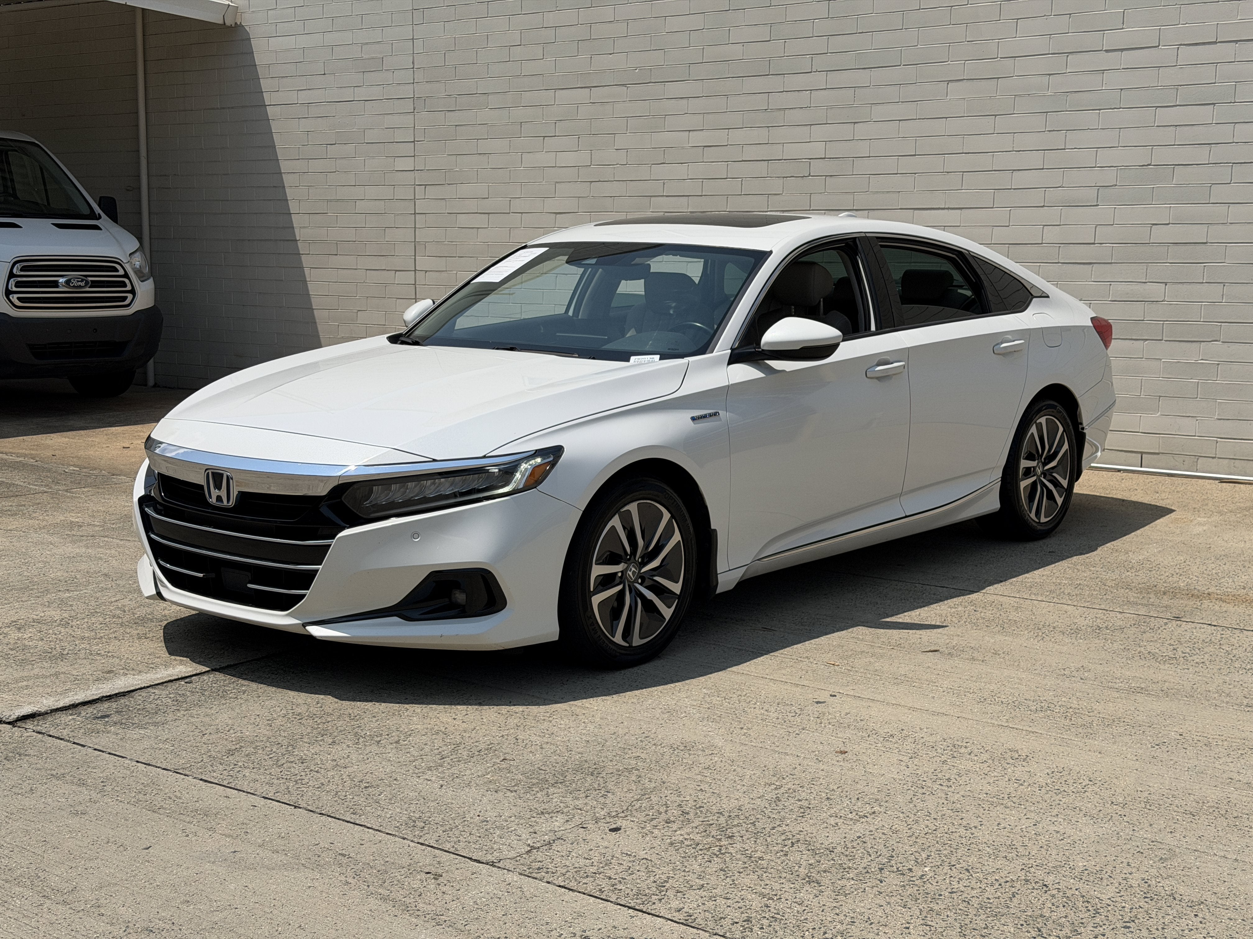 Used 2021 White Honda EX-L image 7