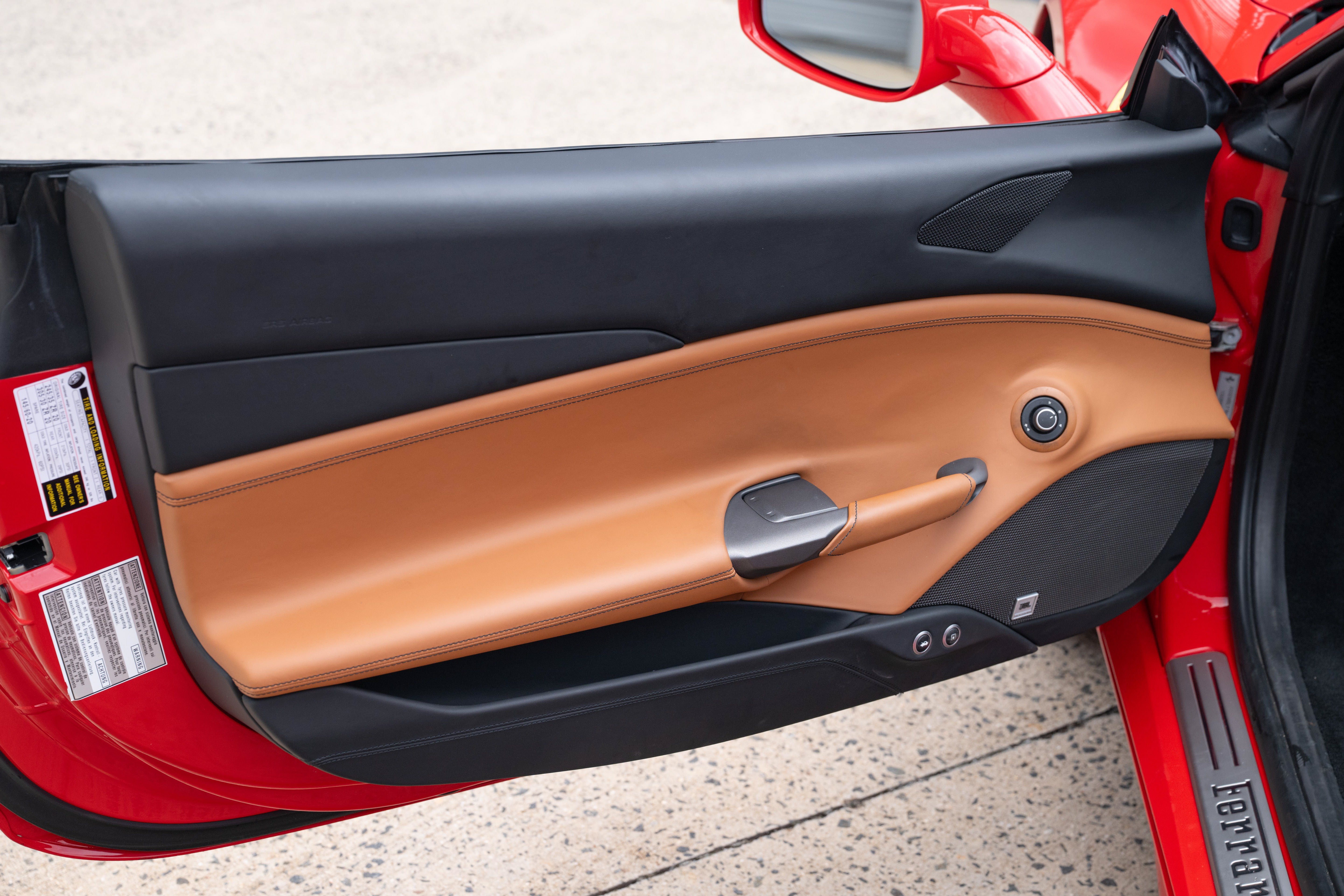 Used 2018 Rosso Corsa Ferrari  image 9