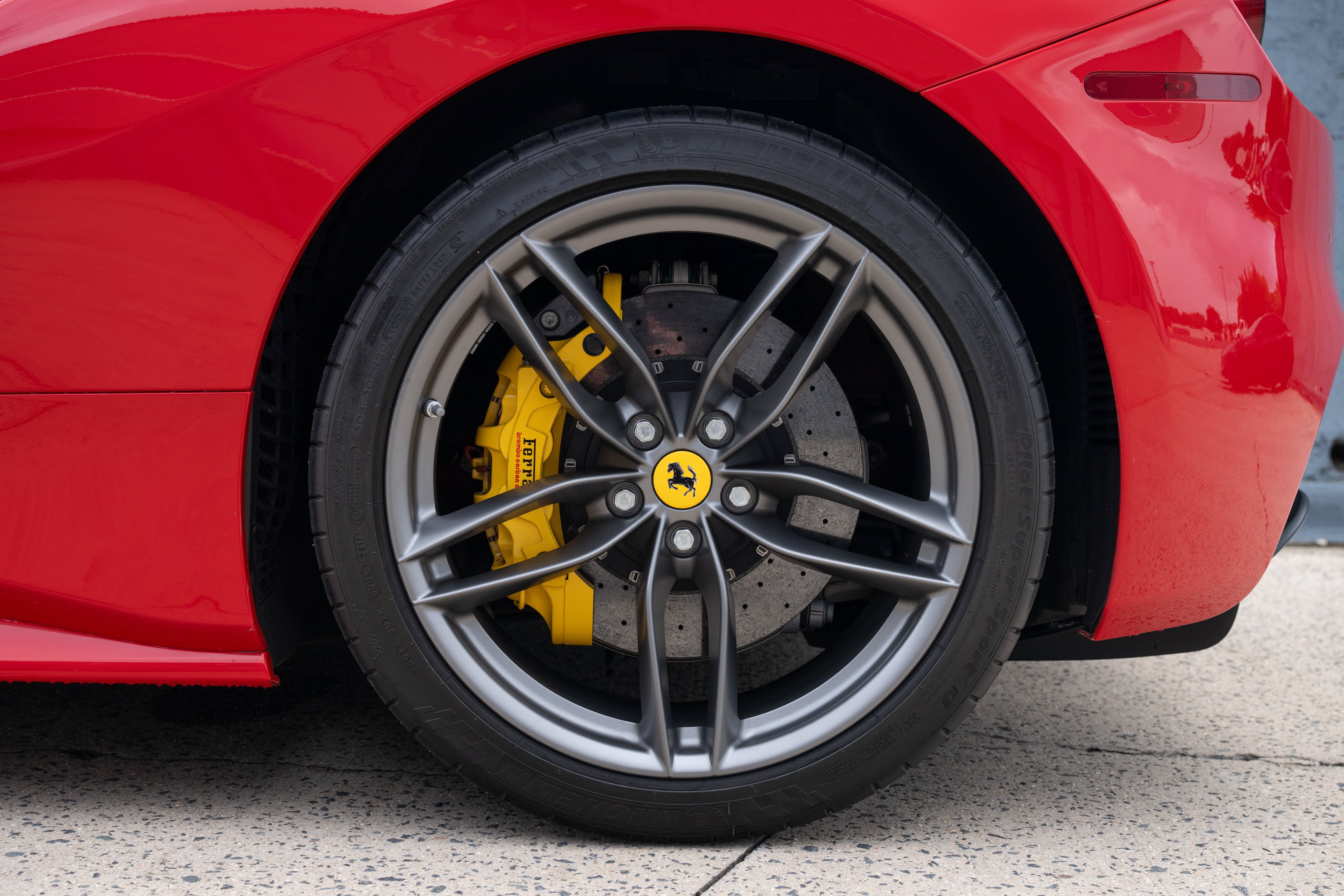 Used 2018 Rosso Corsa Ferrari  image 19