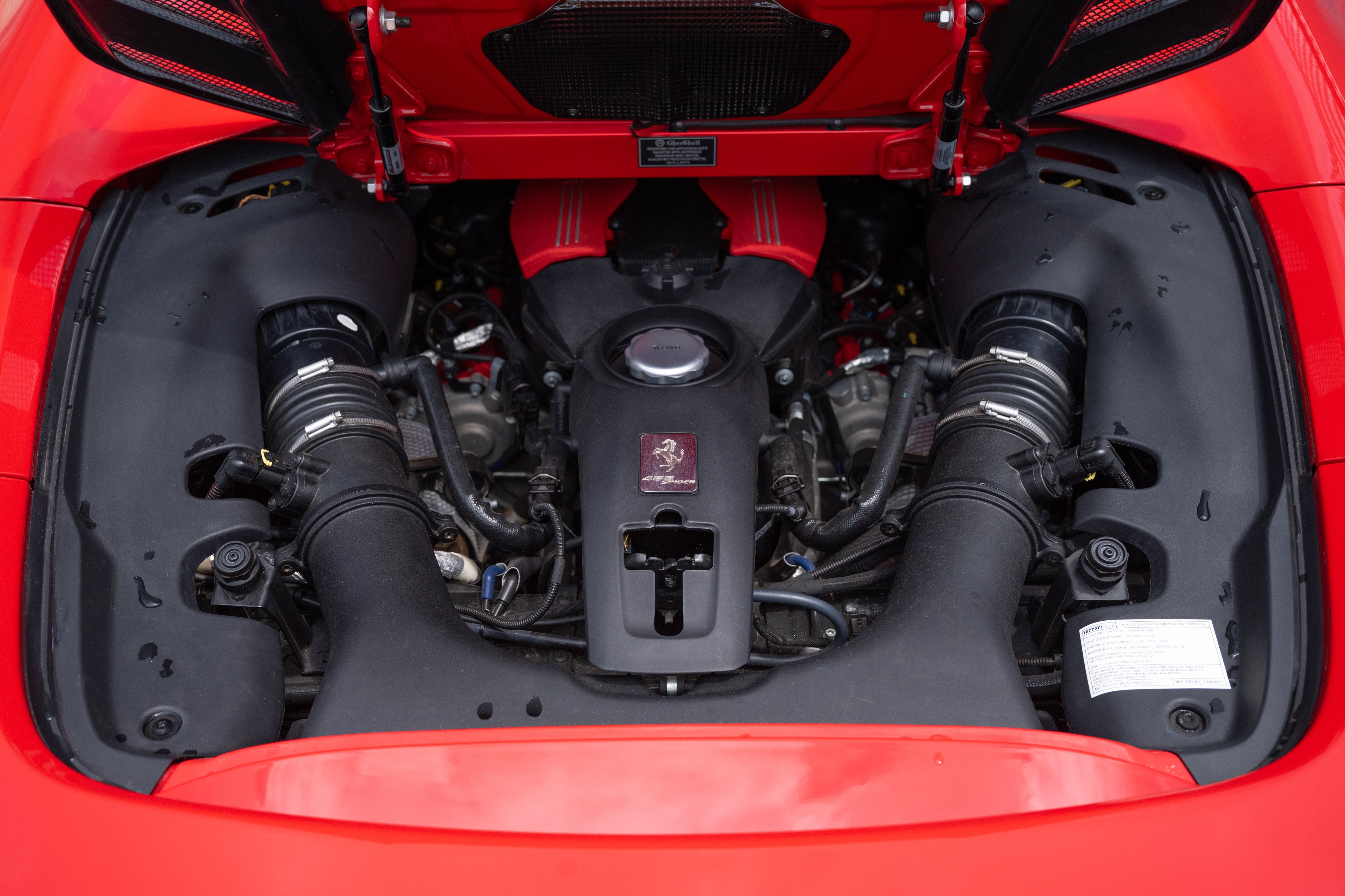 Used 2018 Rosso Corsa Ferrari  image 23