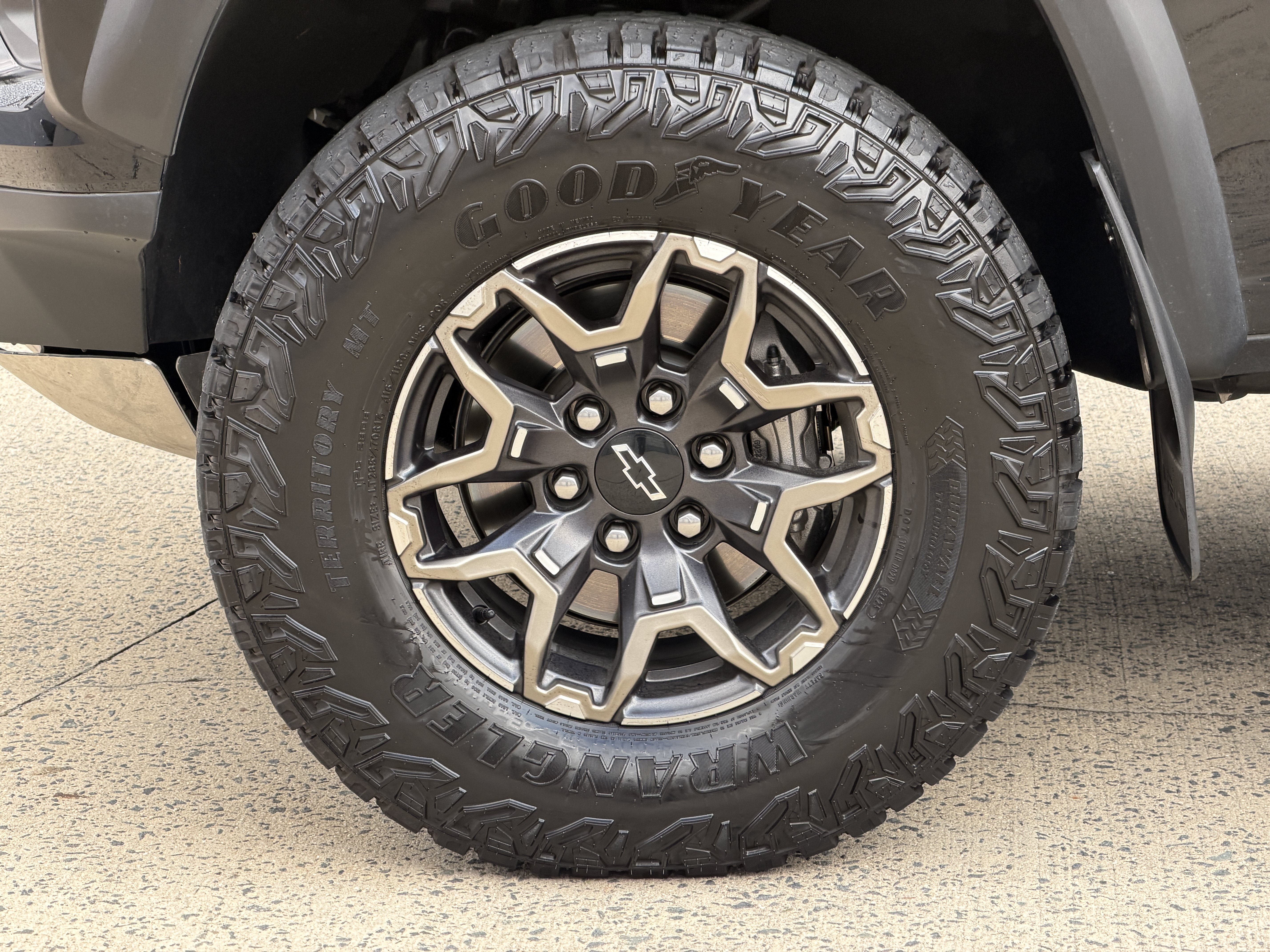Used 2026 Black Chevrolet 4WD ZR2 image 11