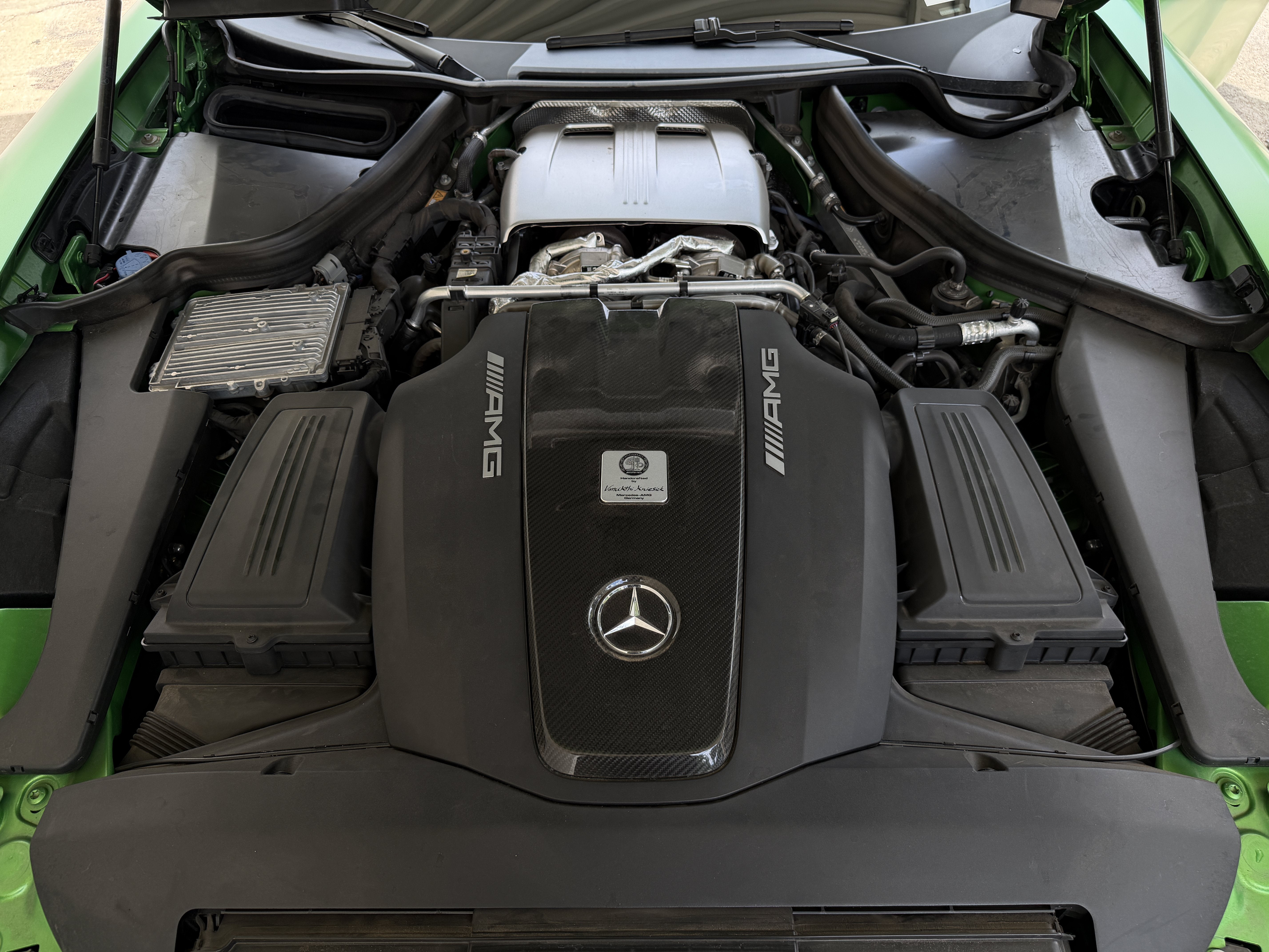 Used 2018 AMG Green Hell Magno Mercedes-Benz R image 9