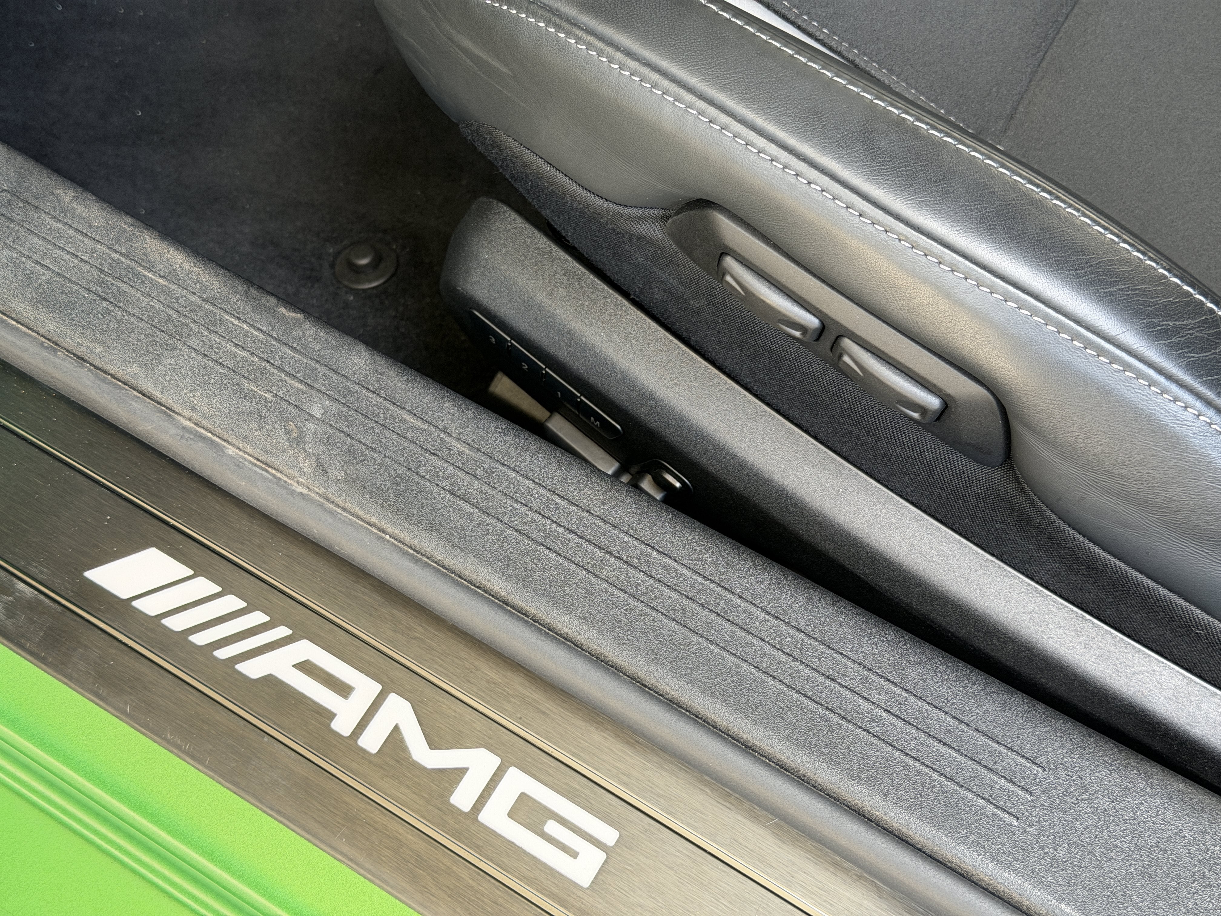 Used 2018 AMG Green Hell Magno Mercedes-Benz R image 16