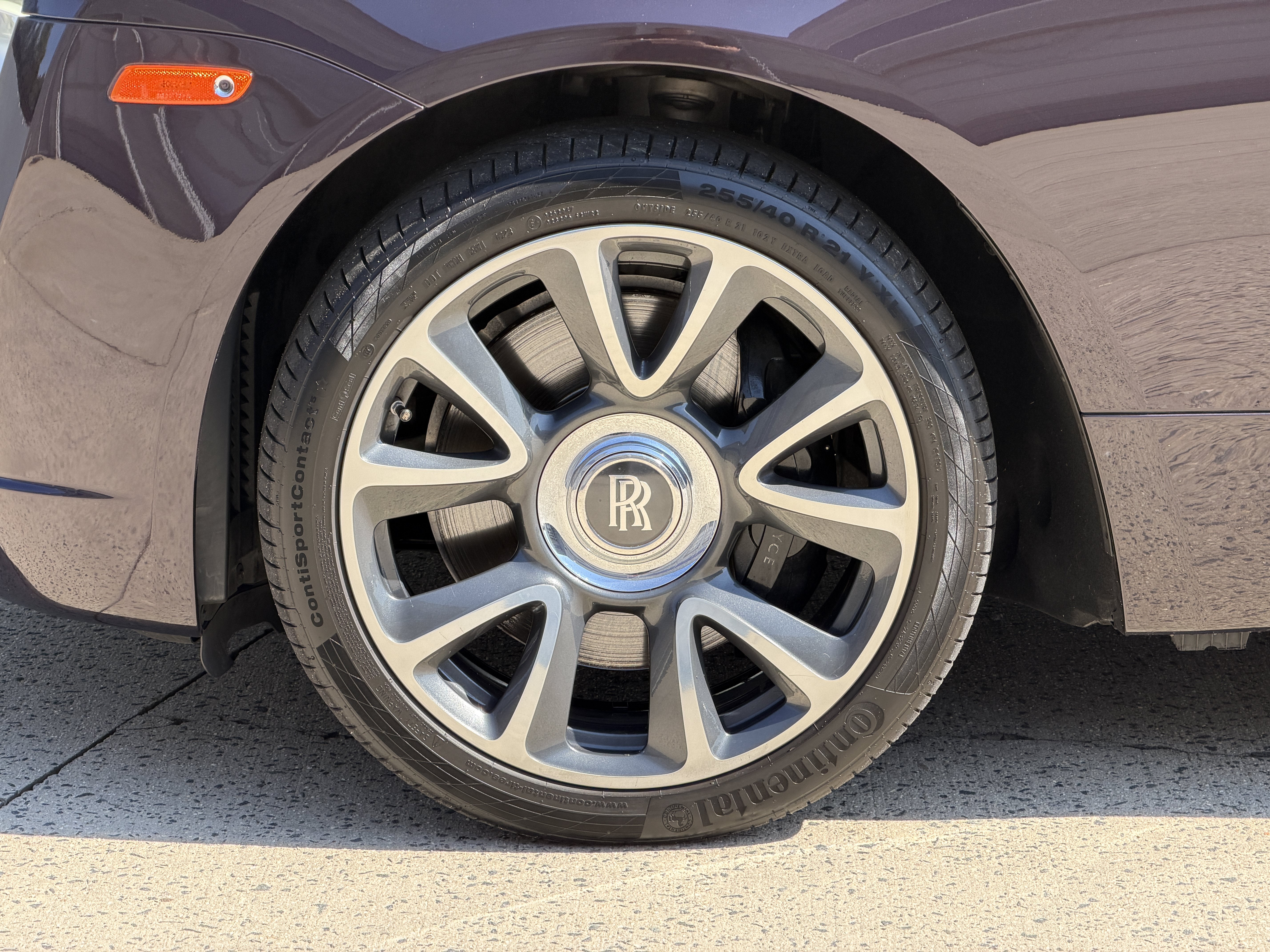 Used 2018 Twilight Purple Rolls-Royce  image 12