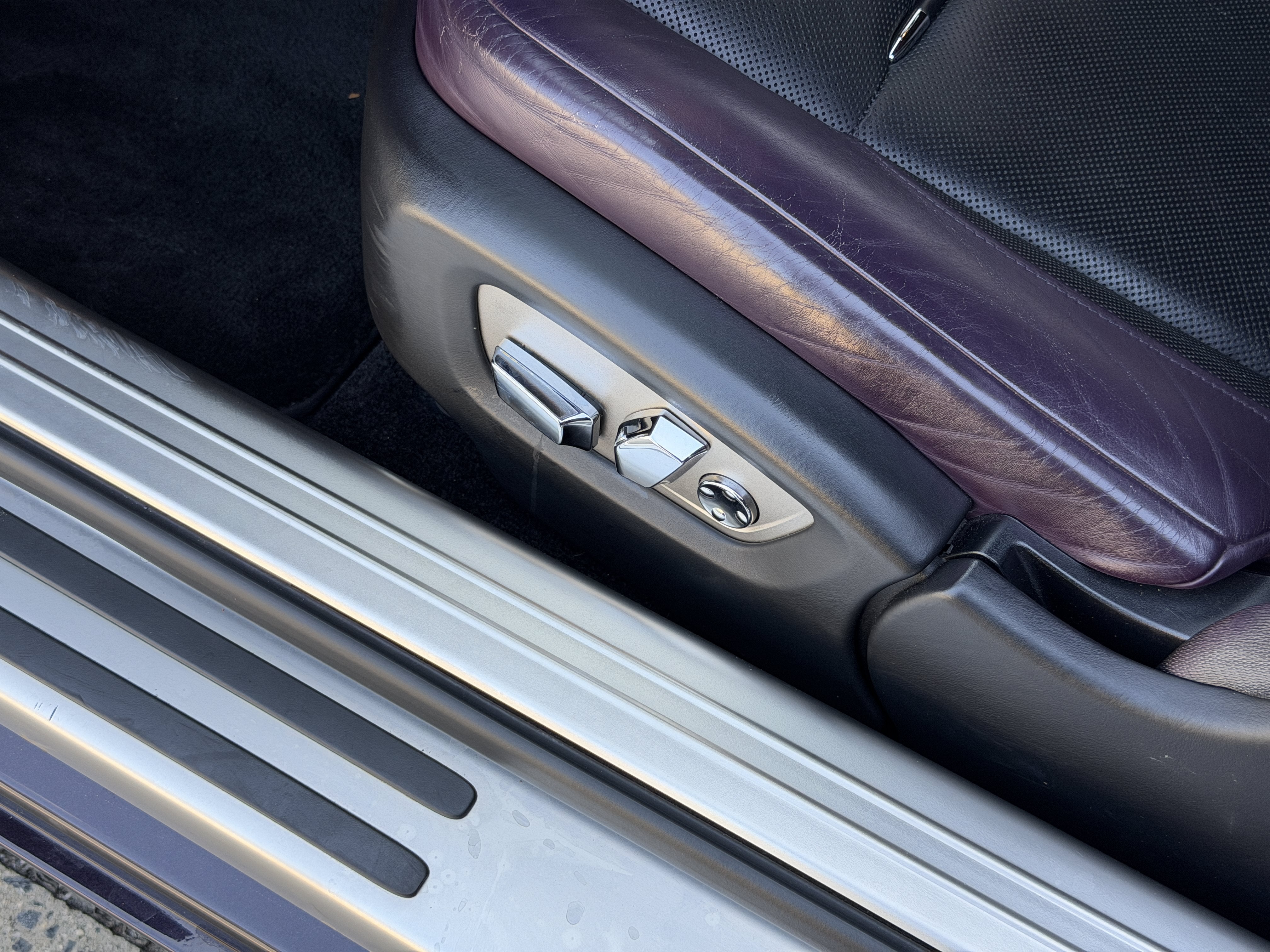 Used 2018 Twilight Purple Rolls-Royce  image 18