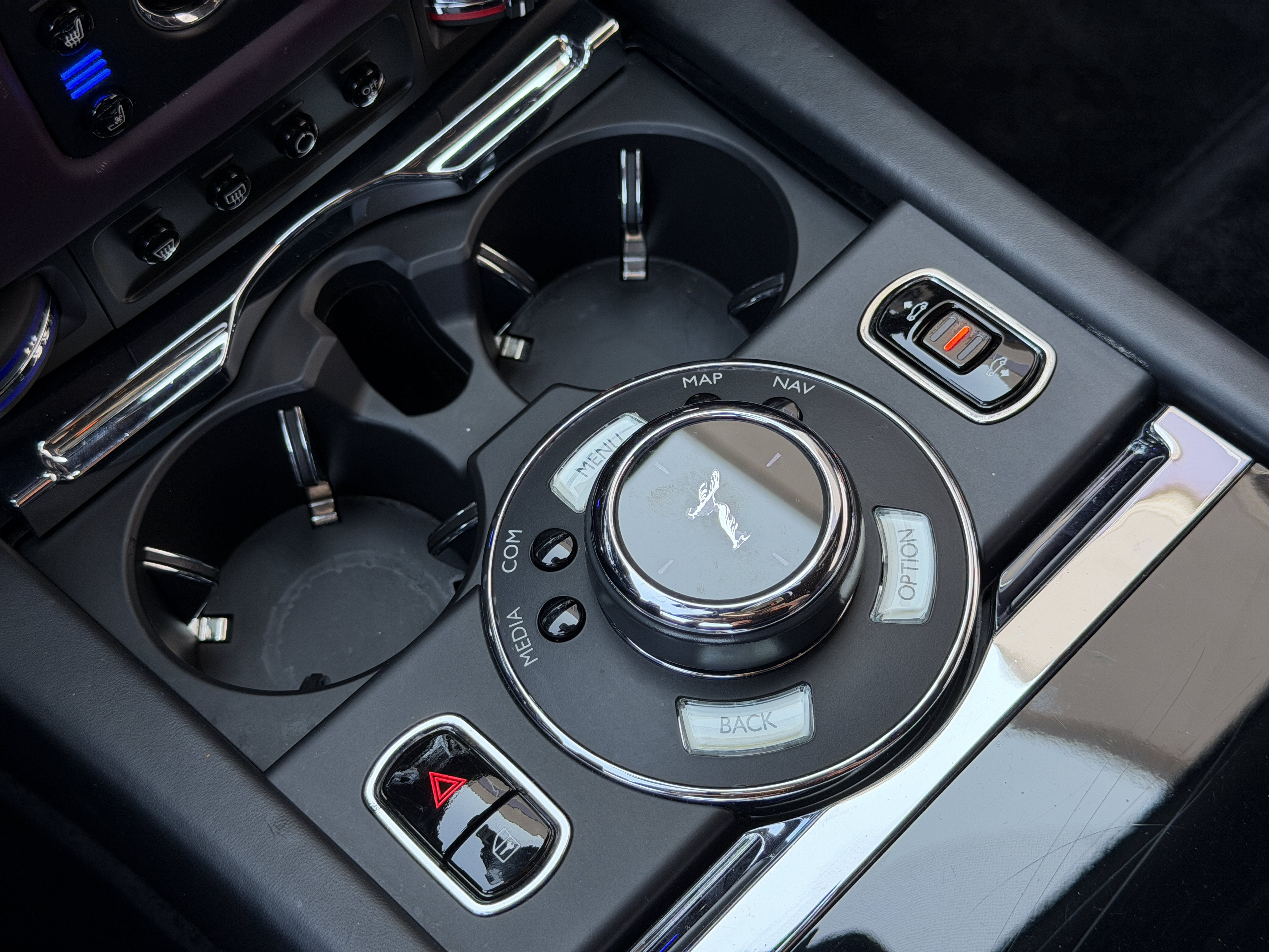 Used 2018 Twilight Purple Rolls-Royce  image 29
