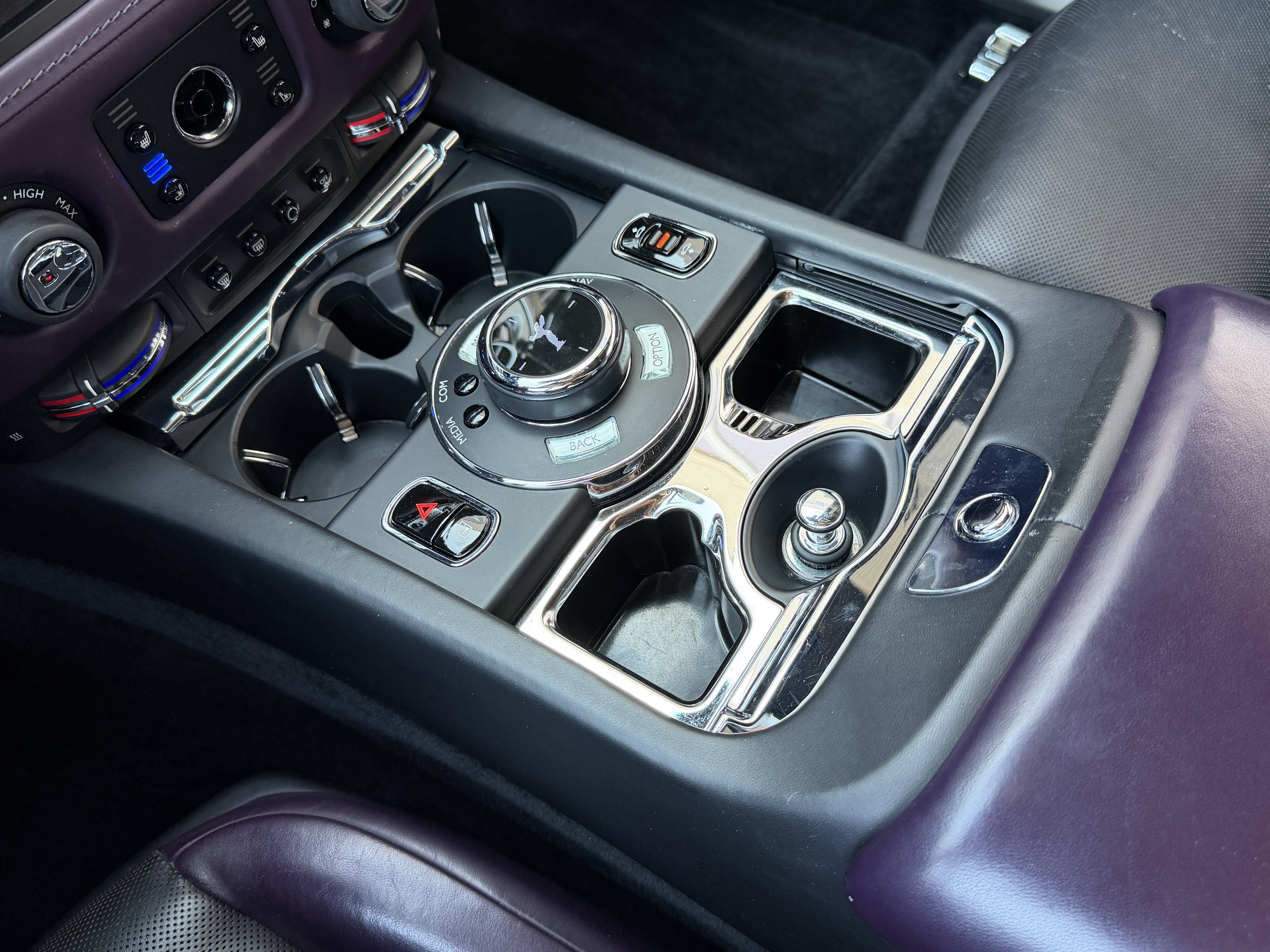 Used 2018 Twilight Purple Rolls-Royce  image 30