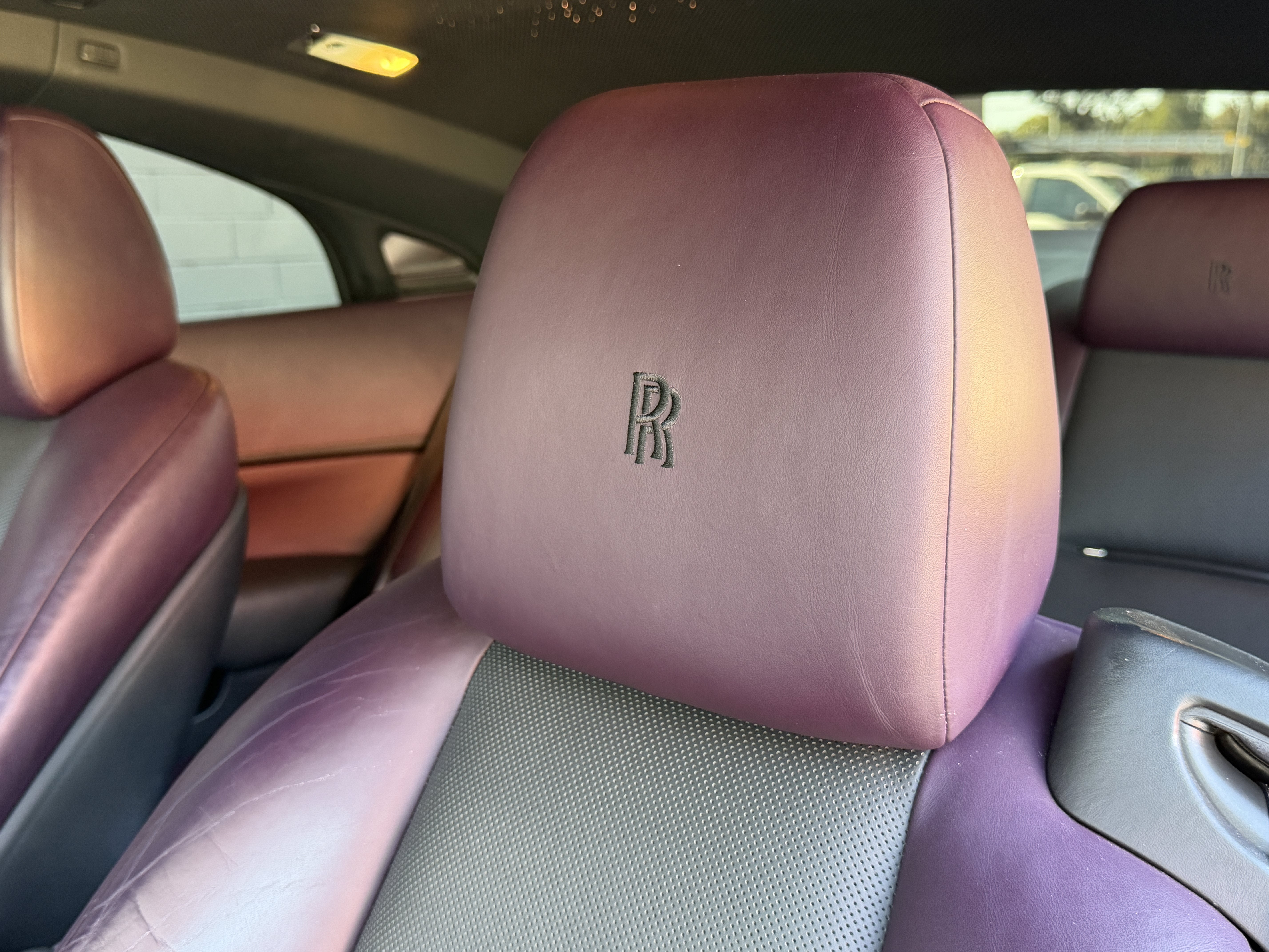 Used 2018 Twilight Purple Rolls-Royce  image 35